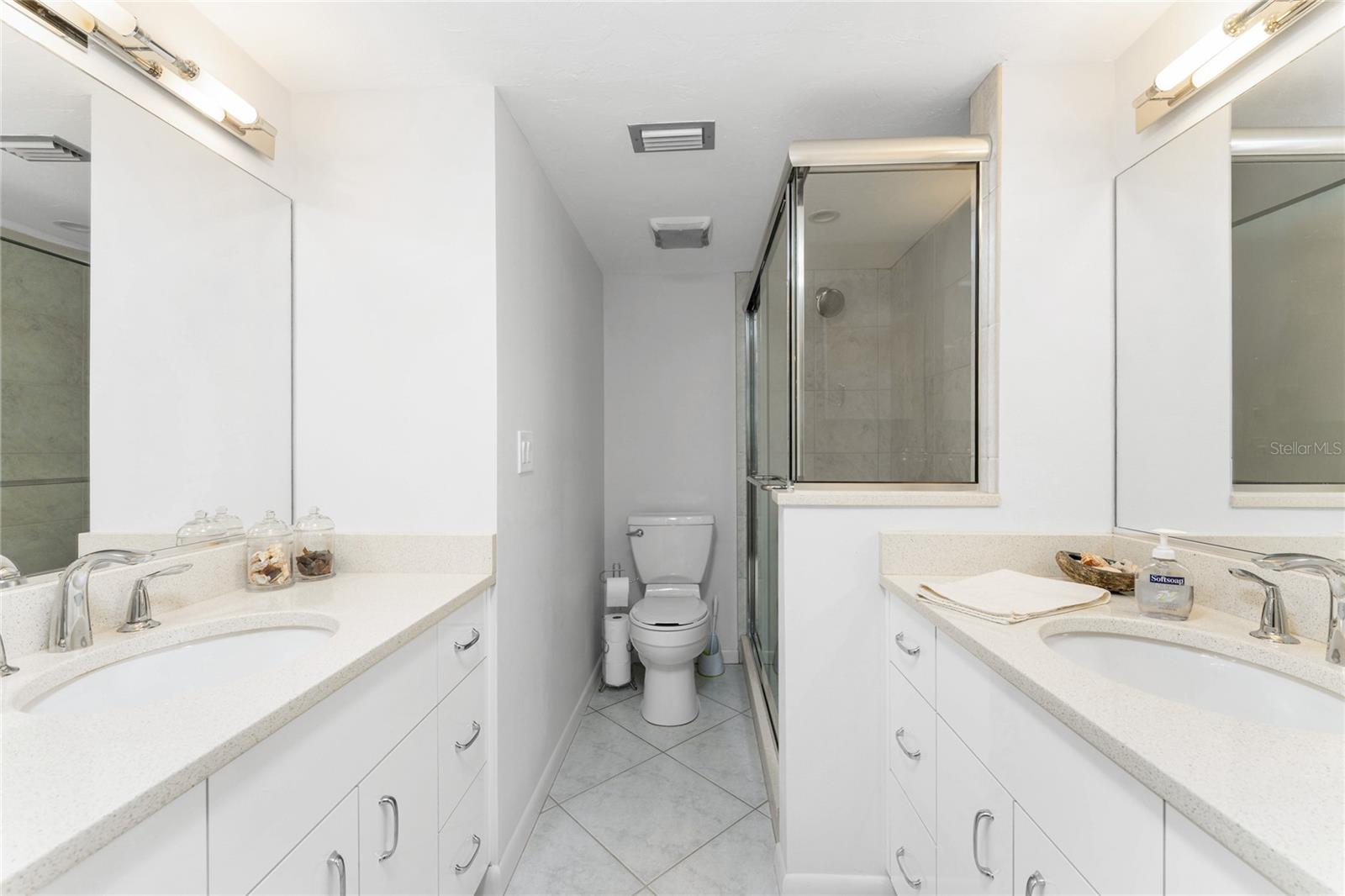 SANDPIPER KEY BLDG 05 - Residential