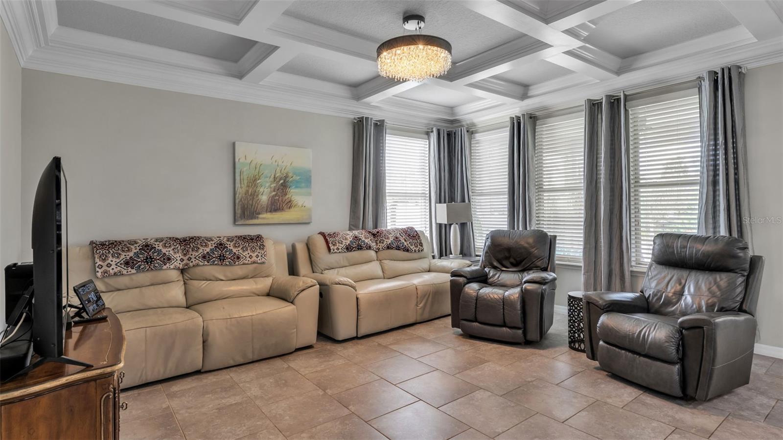 TERRALARGO PH 02 - Residential