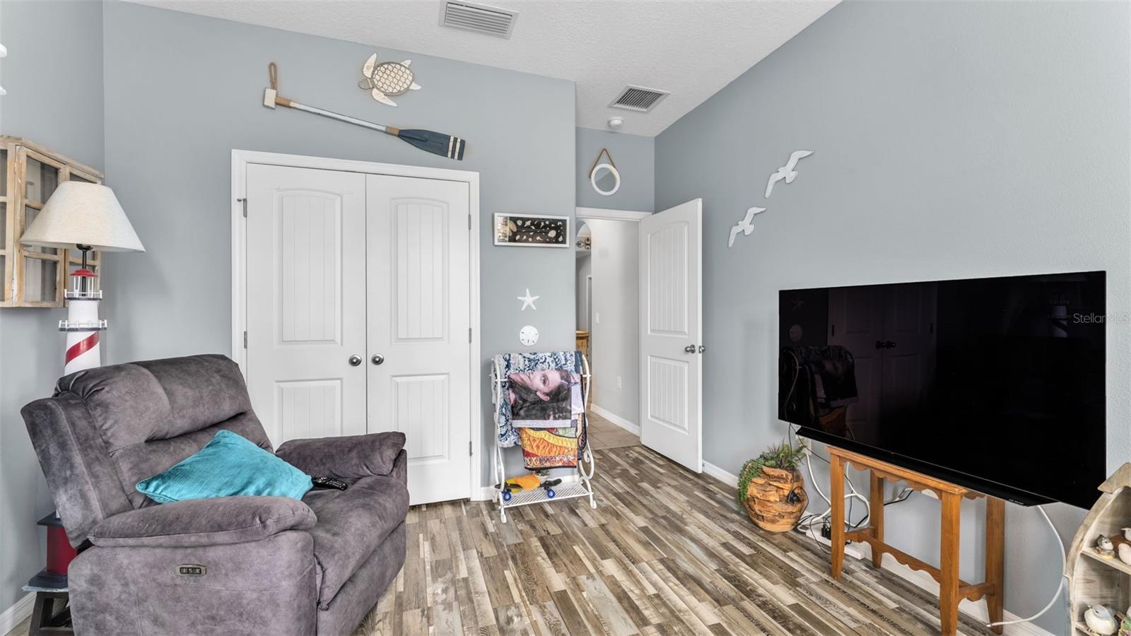 TERRALARGO PH 02 - Residential