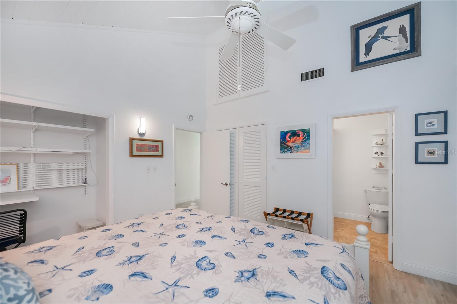 TARPON CENTER VILLAS - Residential