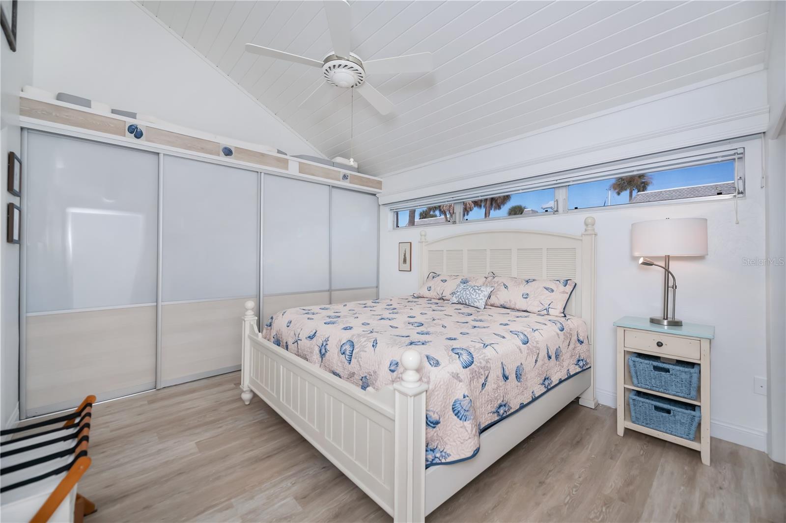 TARPON CENTER VILLAS - Residential