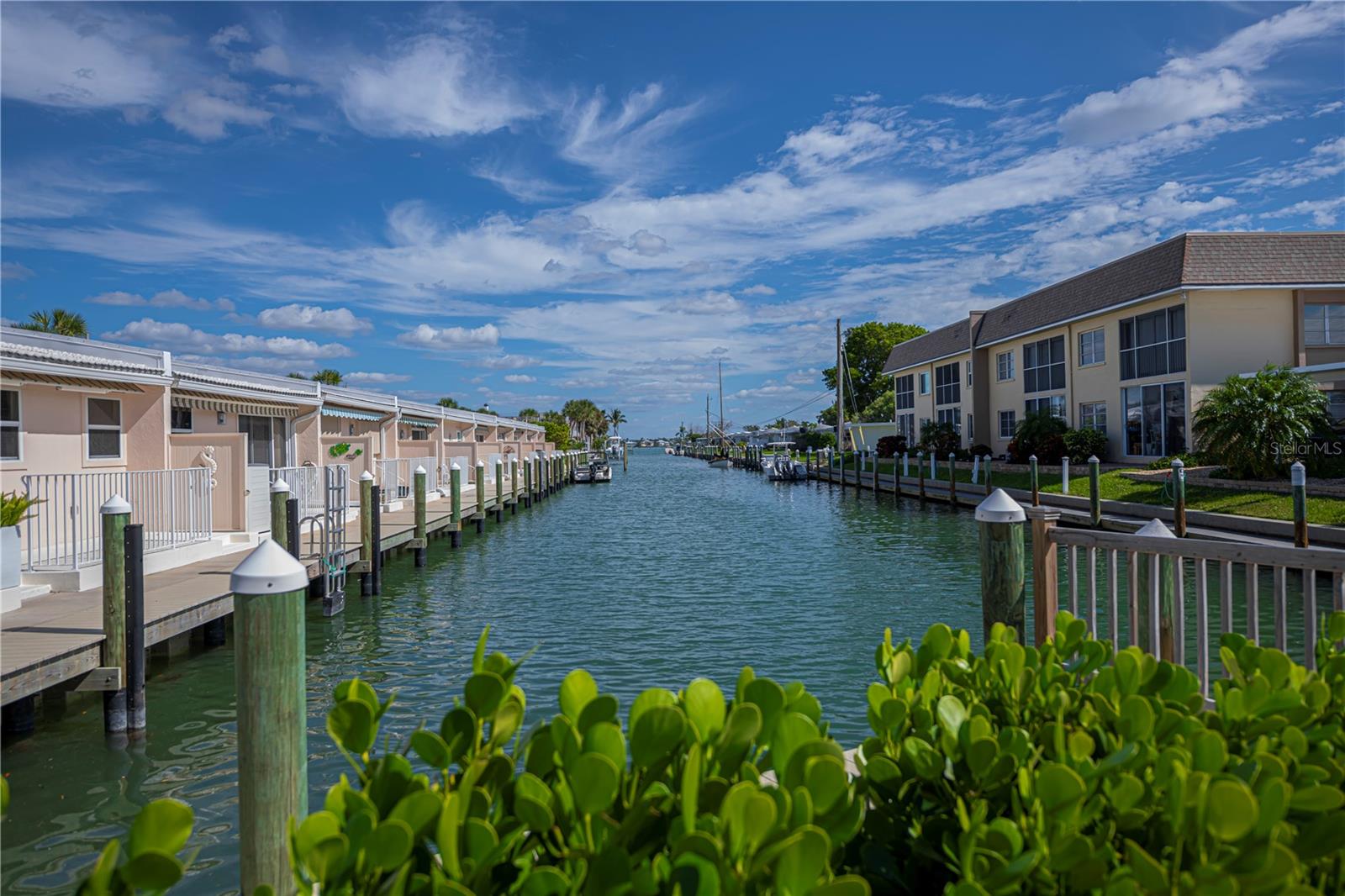 TARPON CENTER VILLAS - Residential