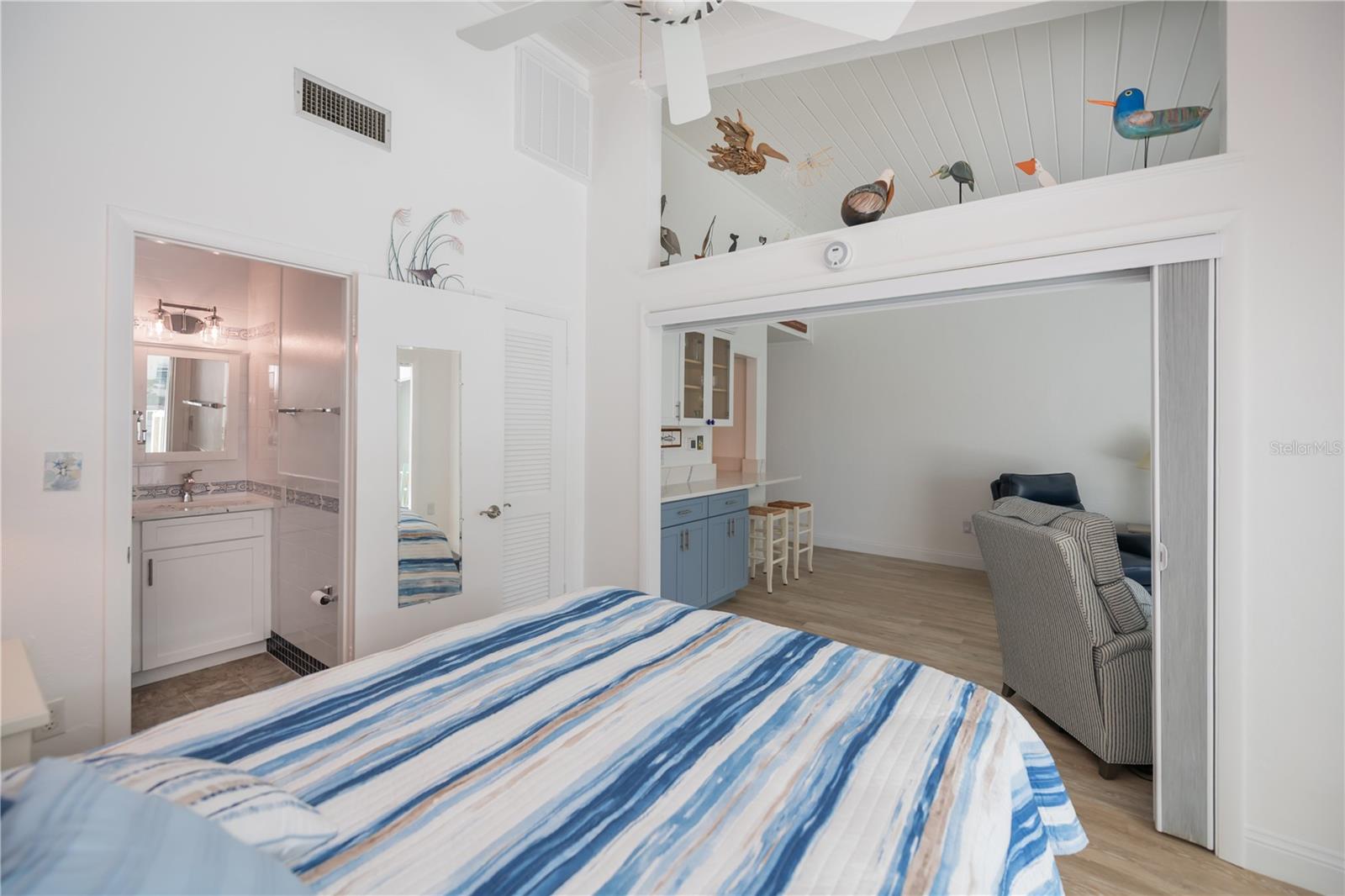 TARPON CENTER VILLAS - Residential