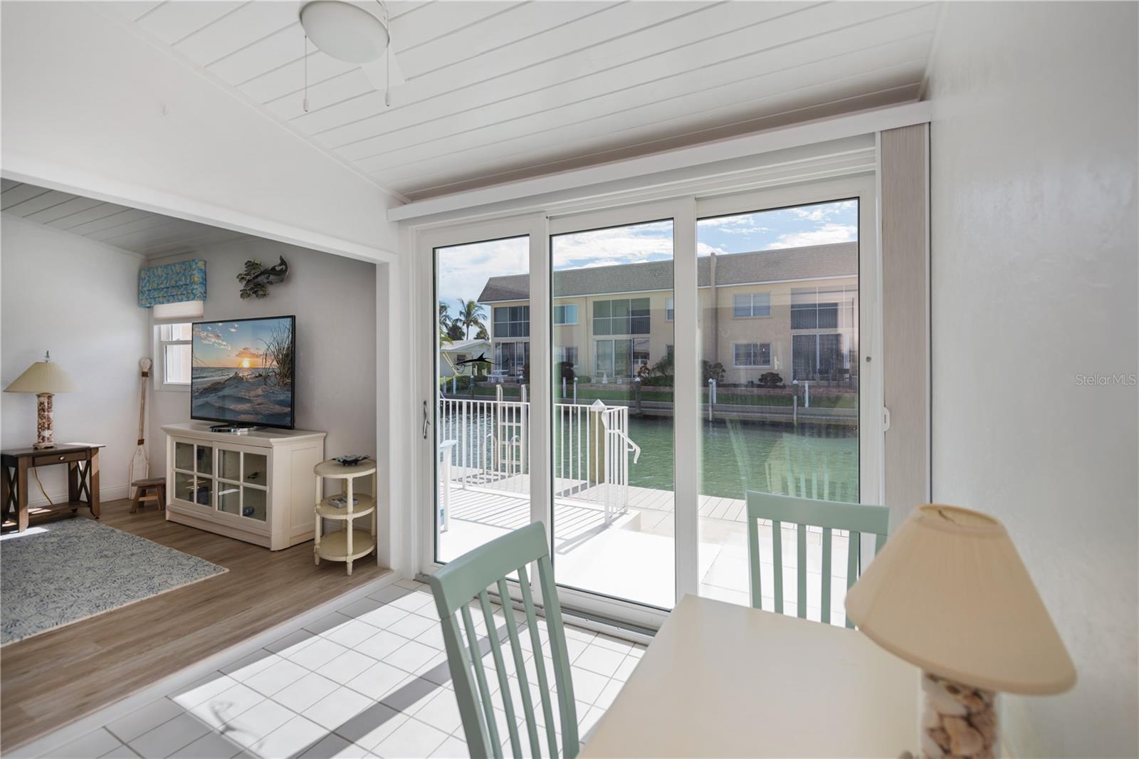 TARPON CENTER VILLAS - Residential