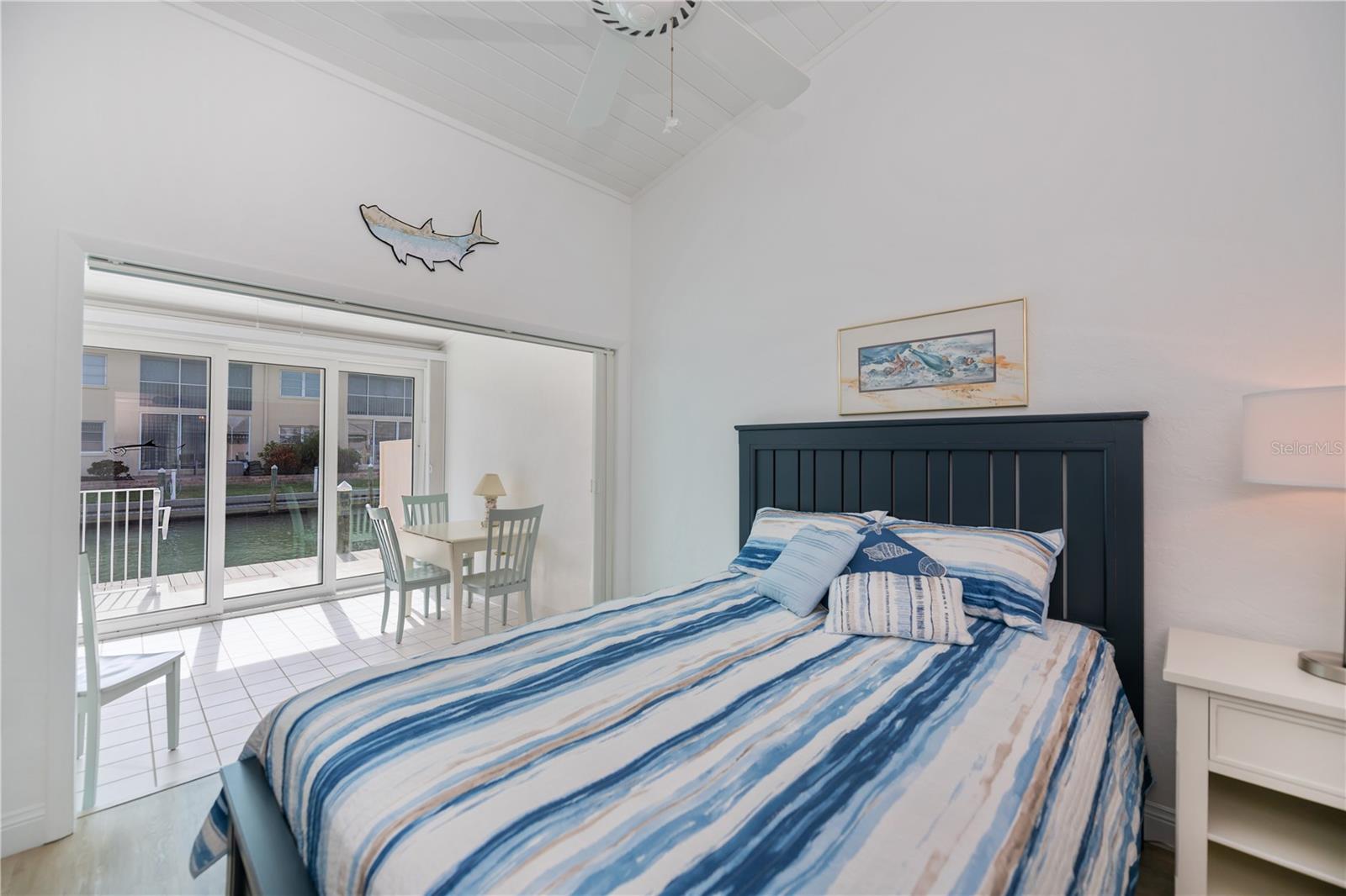 TARPON CENTER VILLAS - Residential