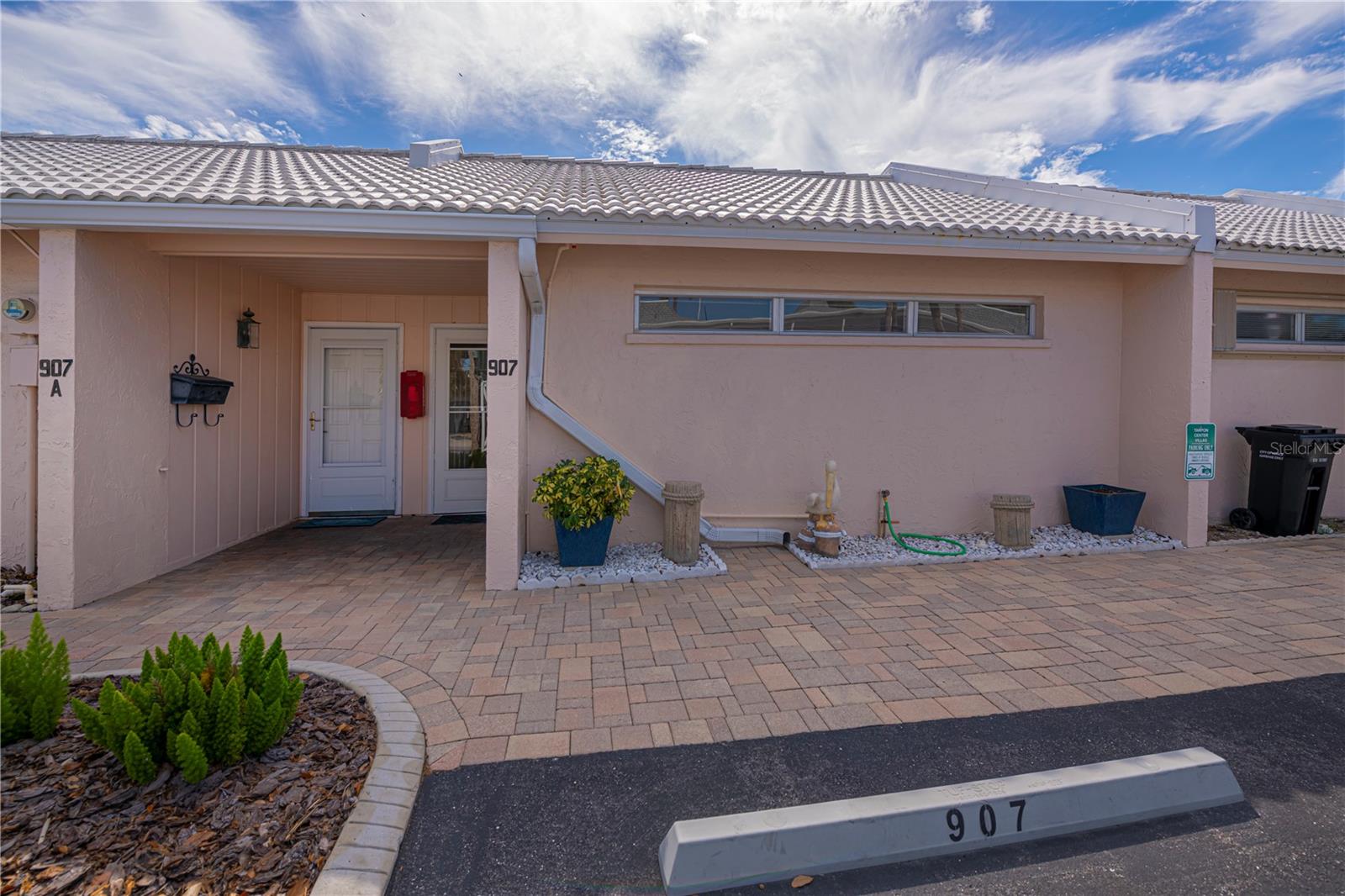 TARPON CENTER VILLAS - Residential