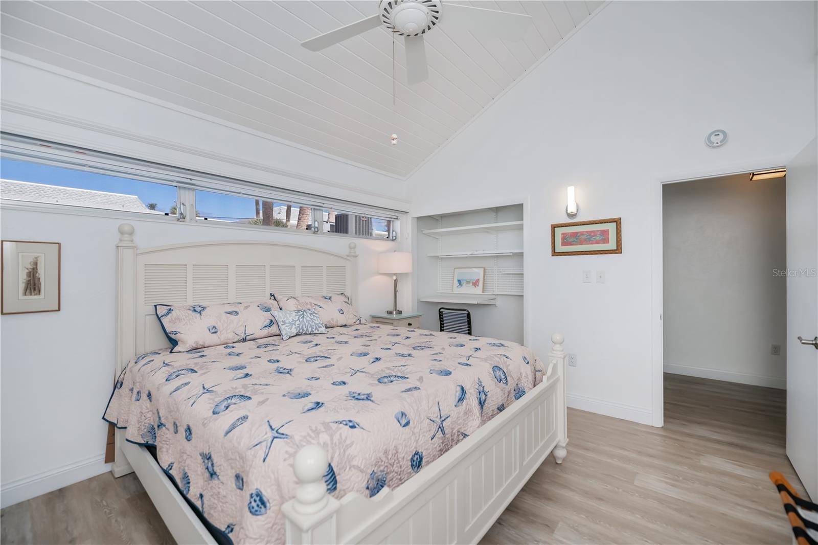 TARPON CENTER VILLAS - Residential