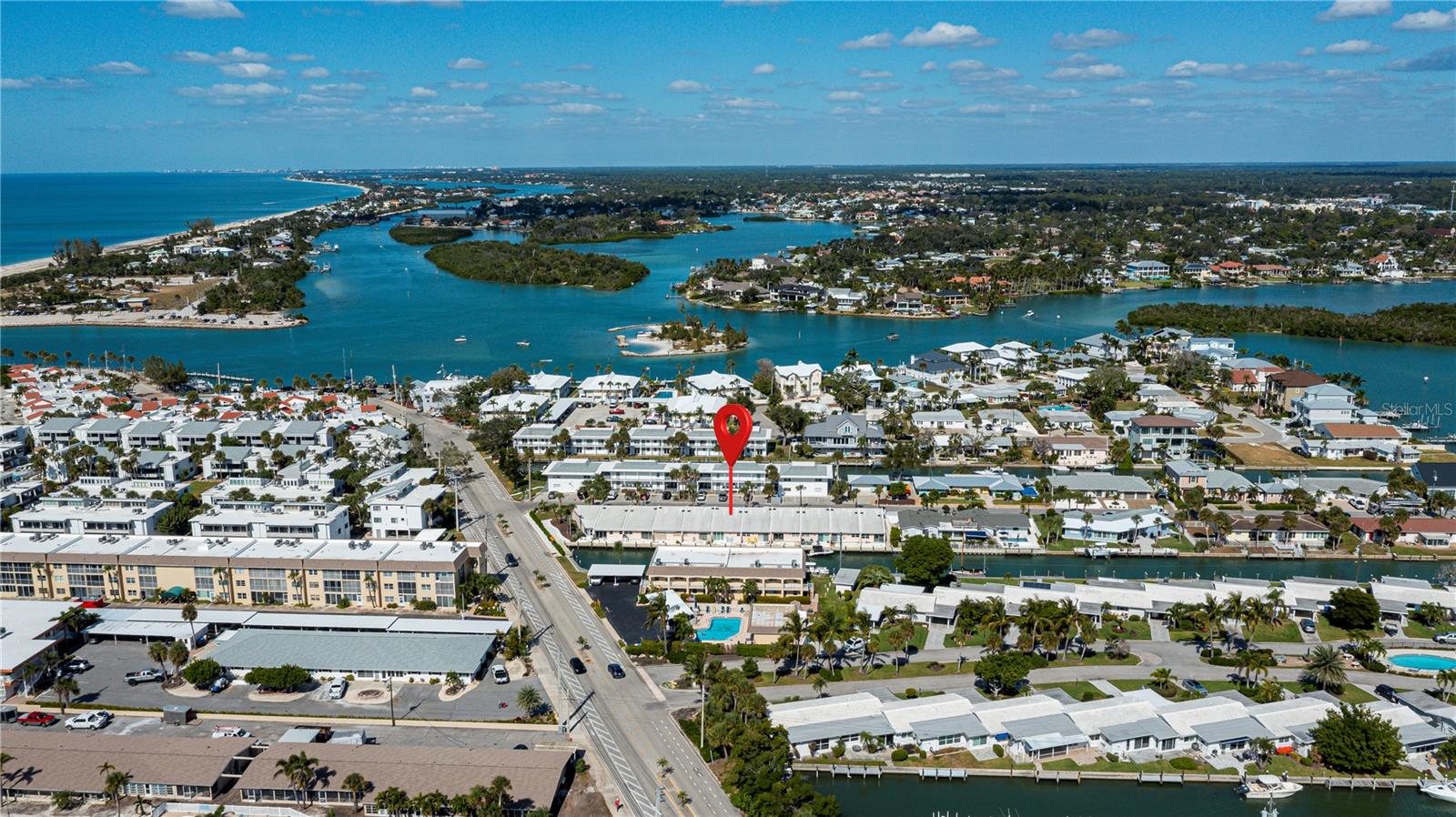 TARPON CENTER VILLAS - Residential