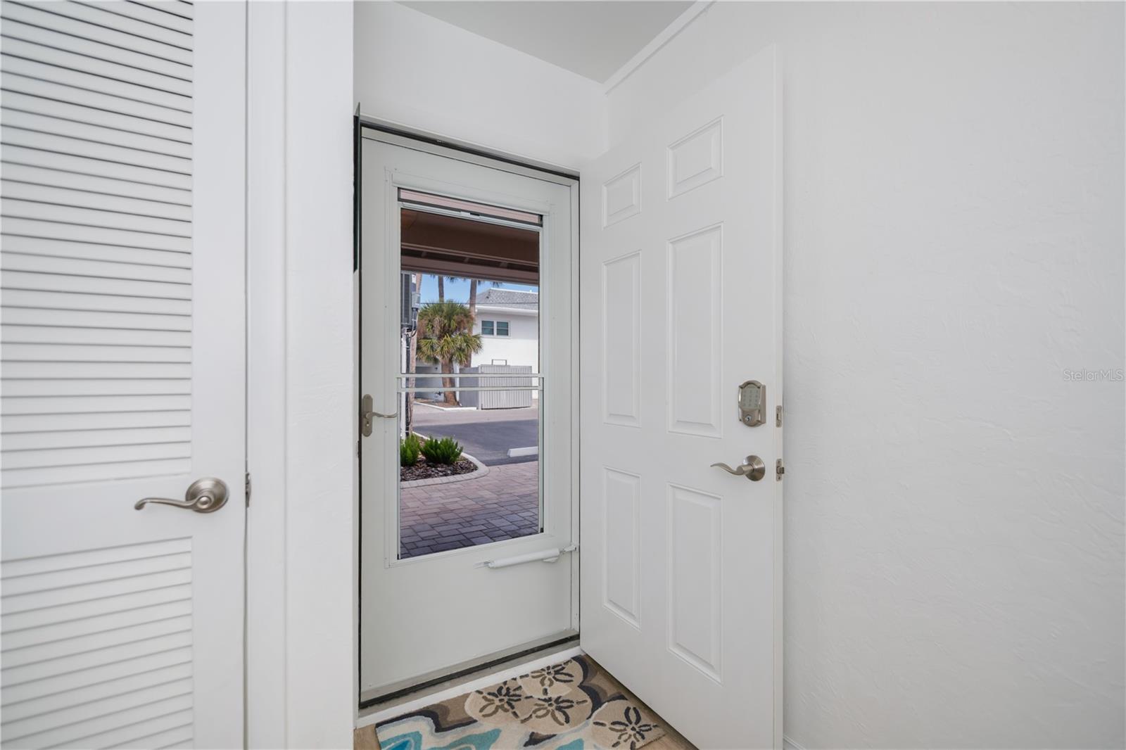 TARPON CENTER VILLAS - Residential