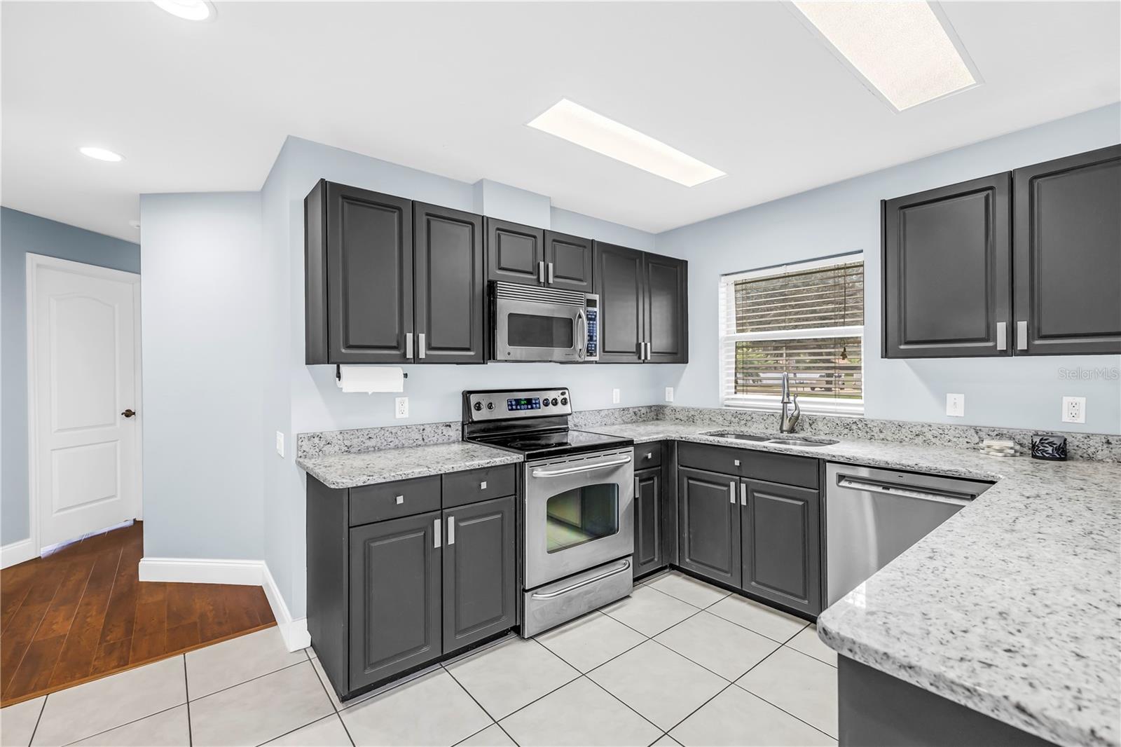 BARRINGTON HILLS - Residential