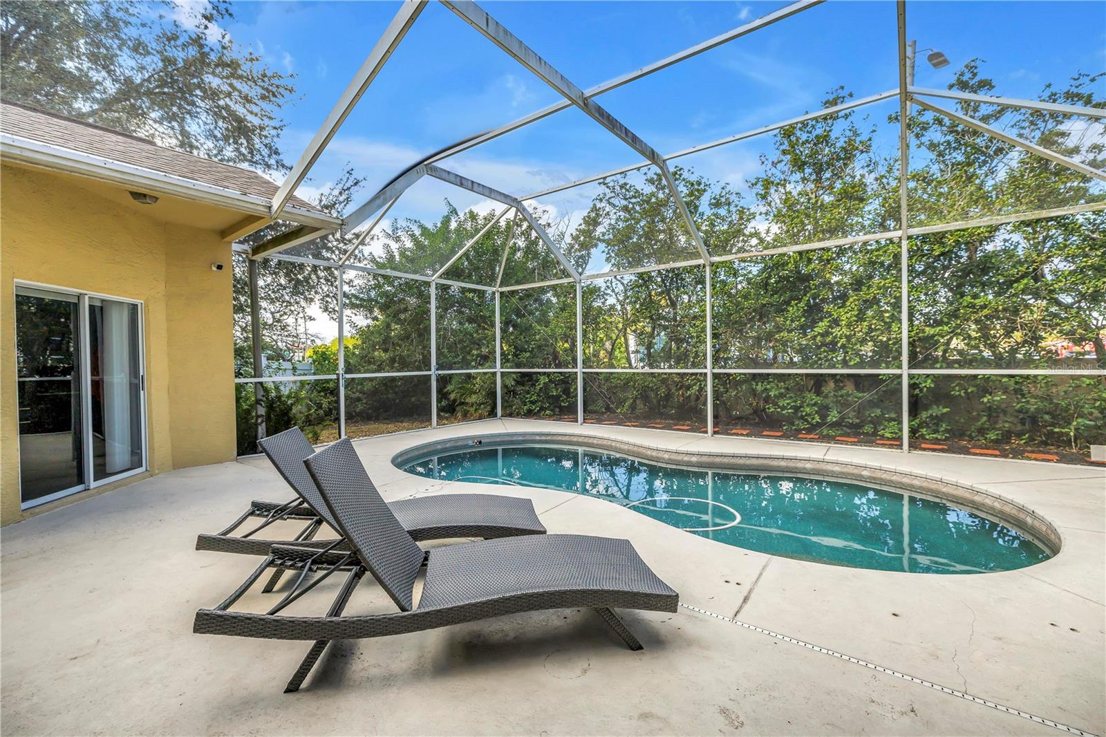 BARRINGTON HILLS - Residential