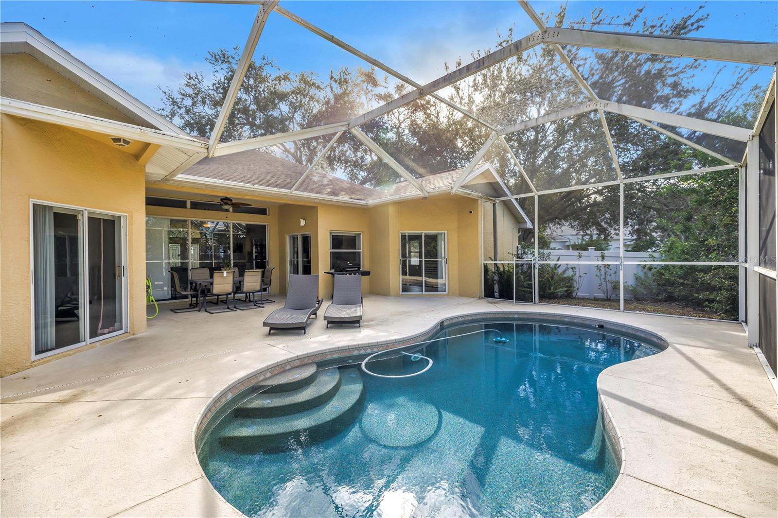 BARRINGTON HILLS - Residential