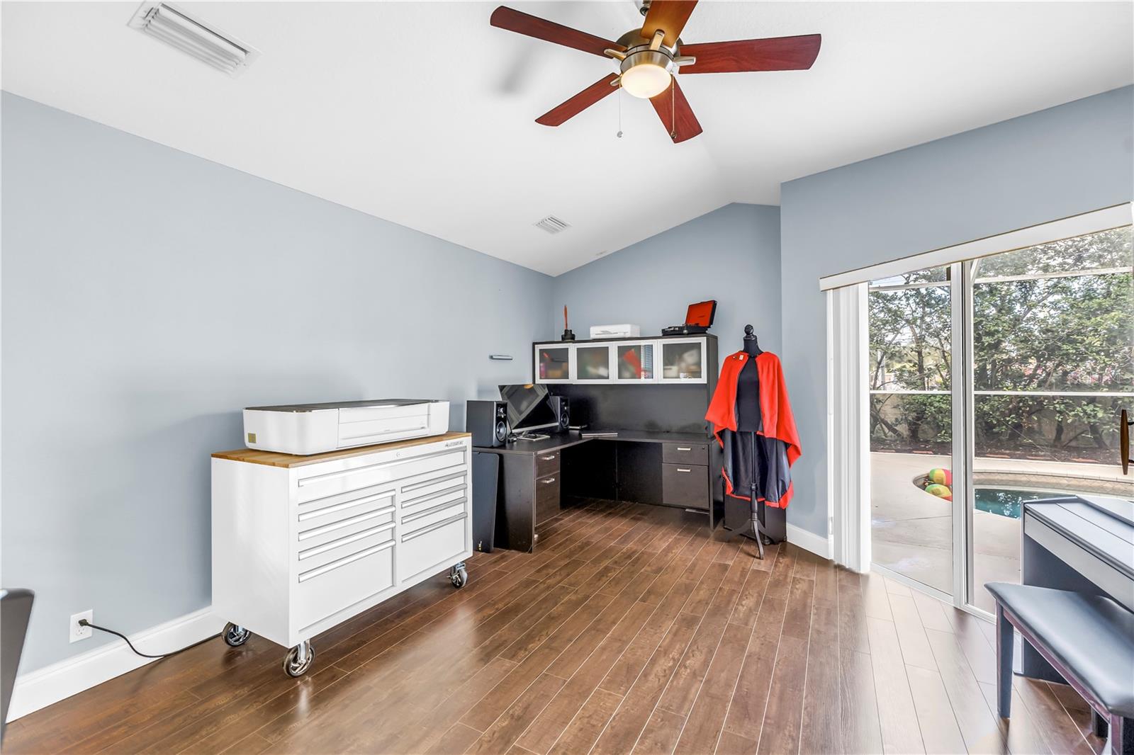 BARRINGTON HILLS - Residential