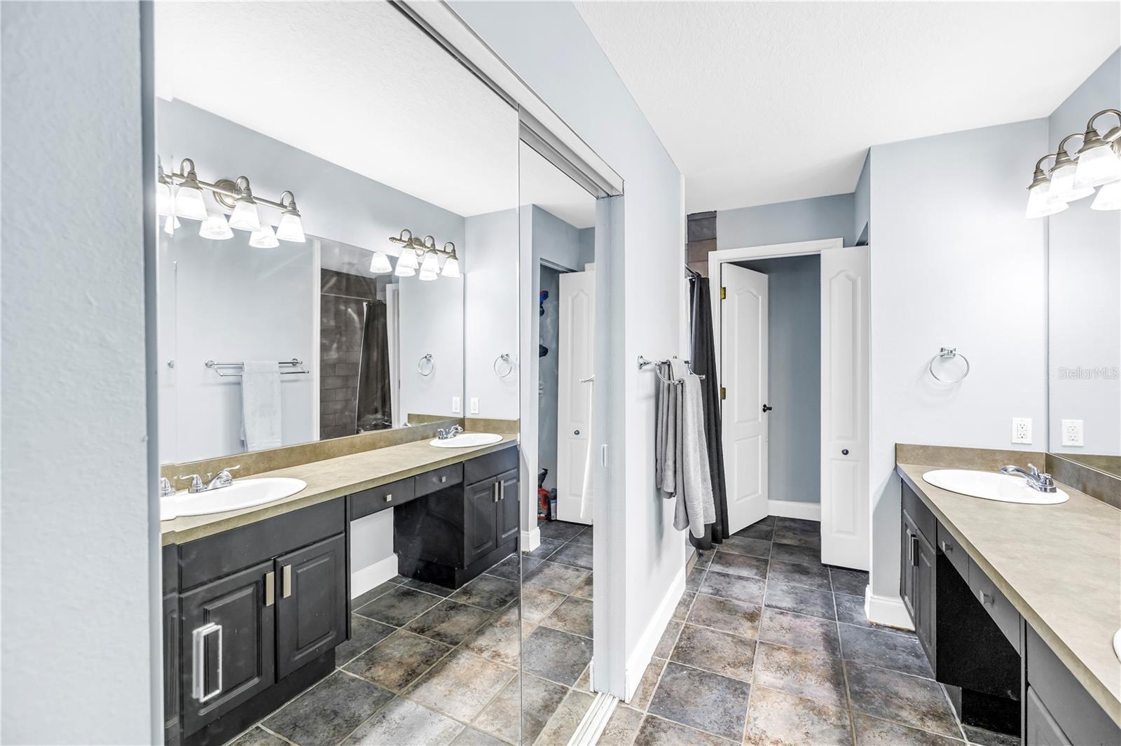 BARRINGTON HILLS - Residential