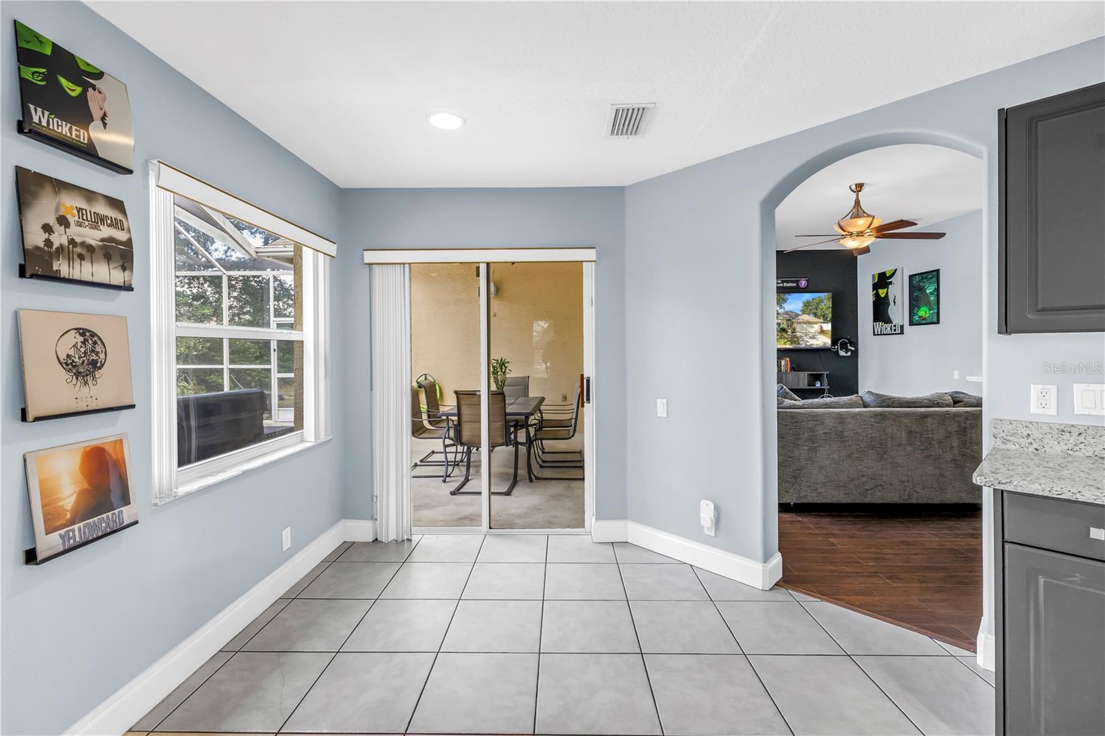 BARRINGTON HILLS - Residential