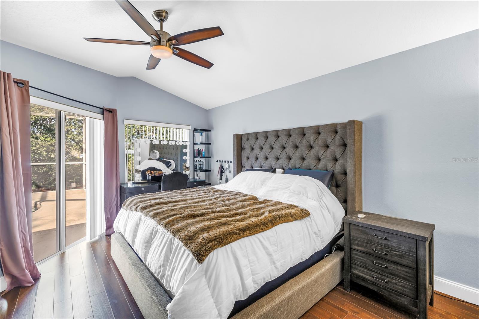 BARRINGTON HILLS - Residential