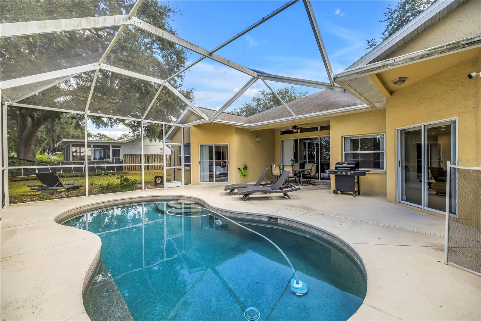 BARRINGTON HILLS - Residential