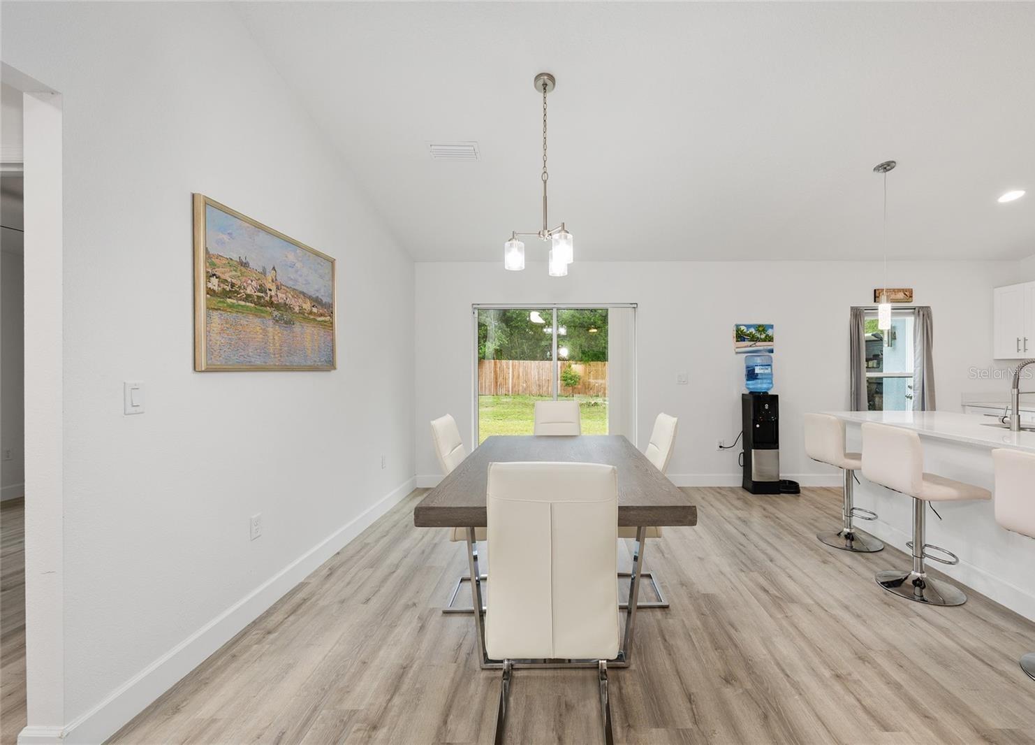 OCALA ESTATE - Residential Lease