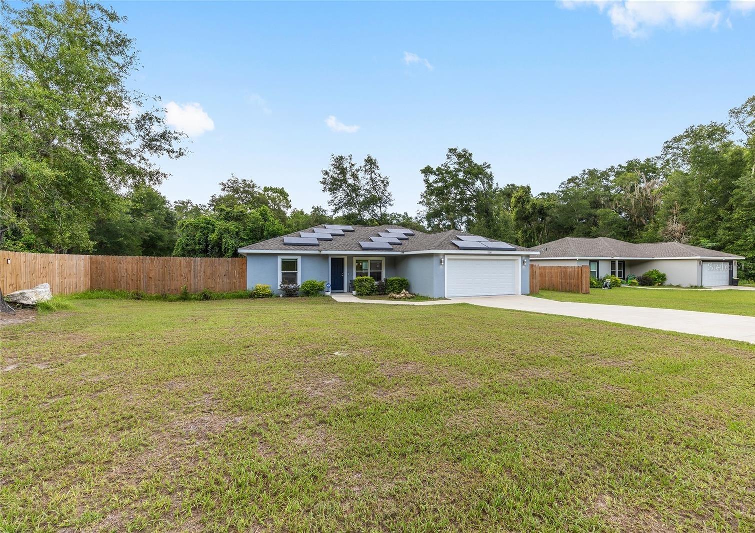 OCALA ESTATE - Residential Lease