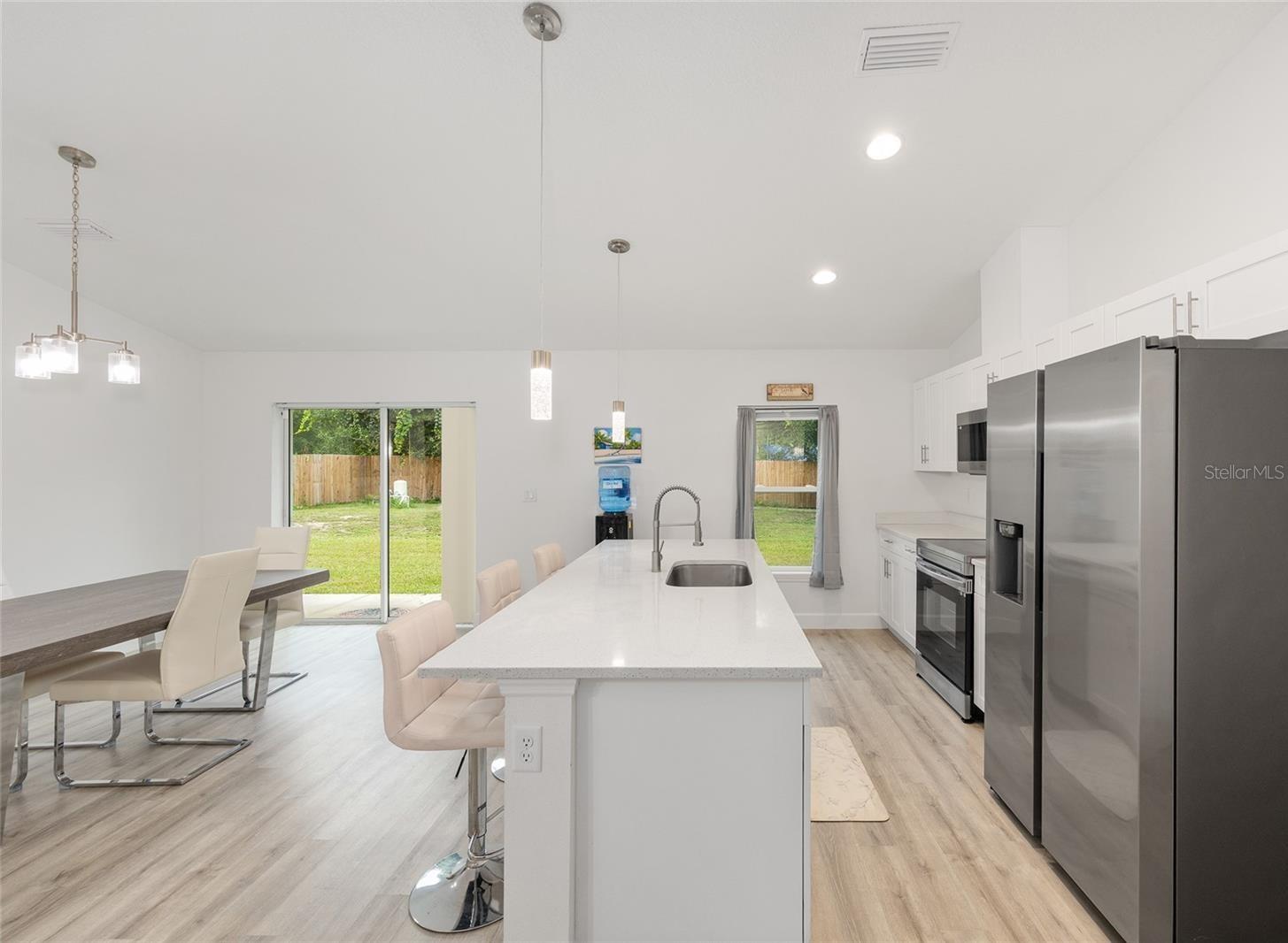 OCALA ESTATE - Residential Lease
