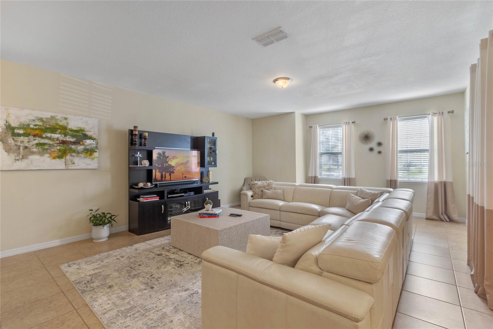 SIGNATURE LAKES PH 2A - Residential Lease