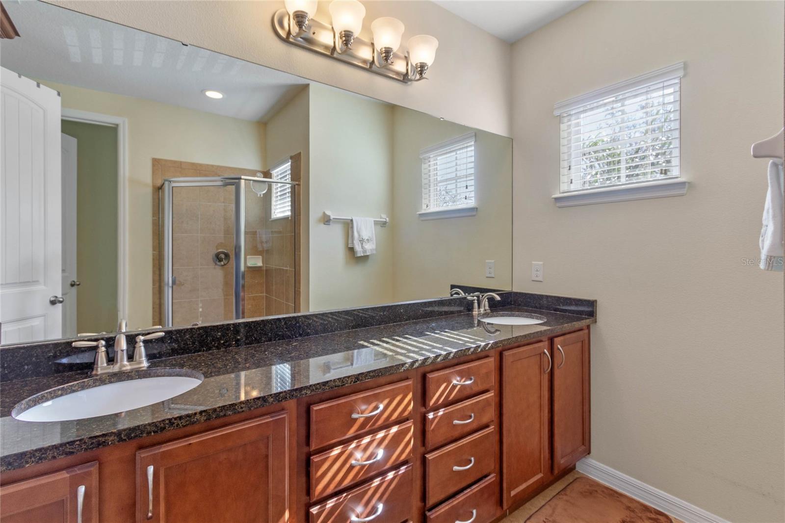 SIGNATURE LAKES PH 2A - Residential Lease