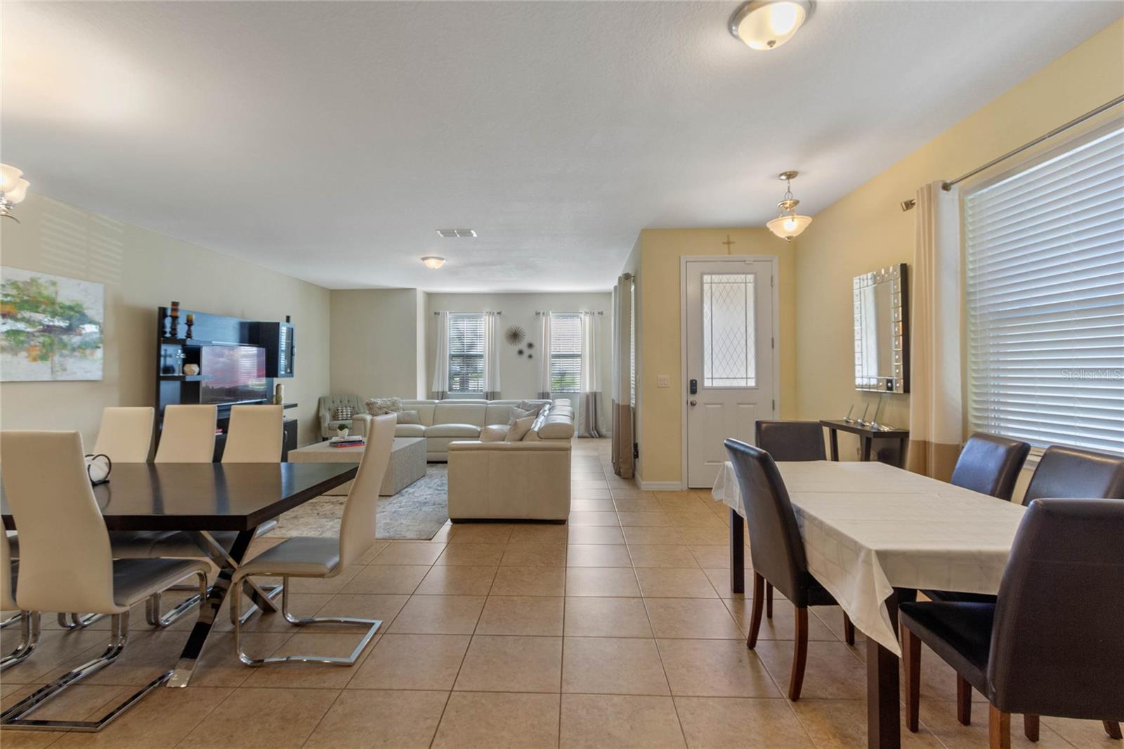 SIGNATURE LAKES PH 2A - Residential Lease