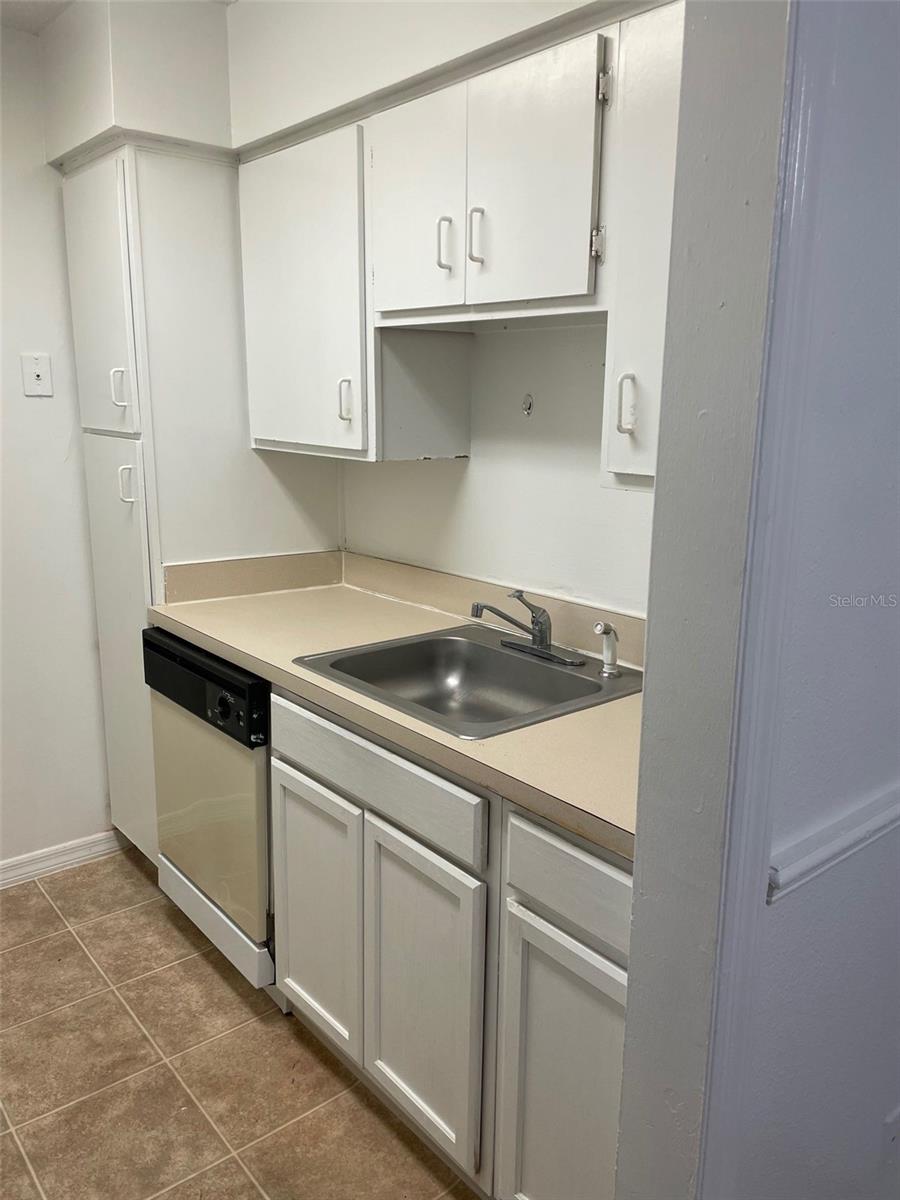315 WYMORE ROAD 104