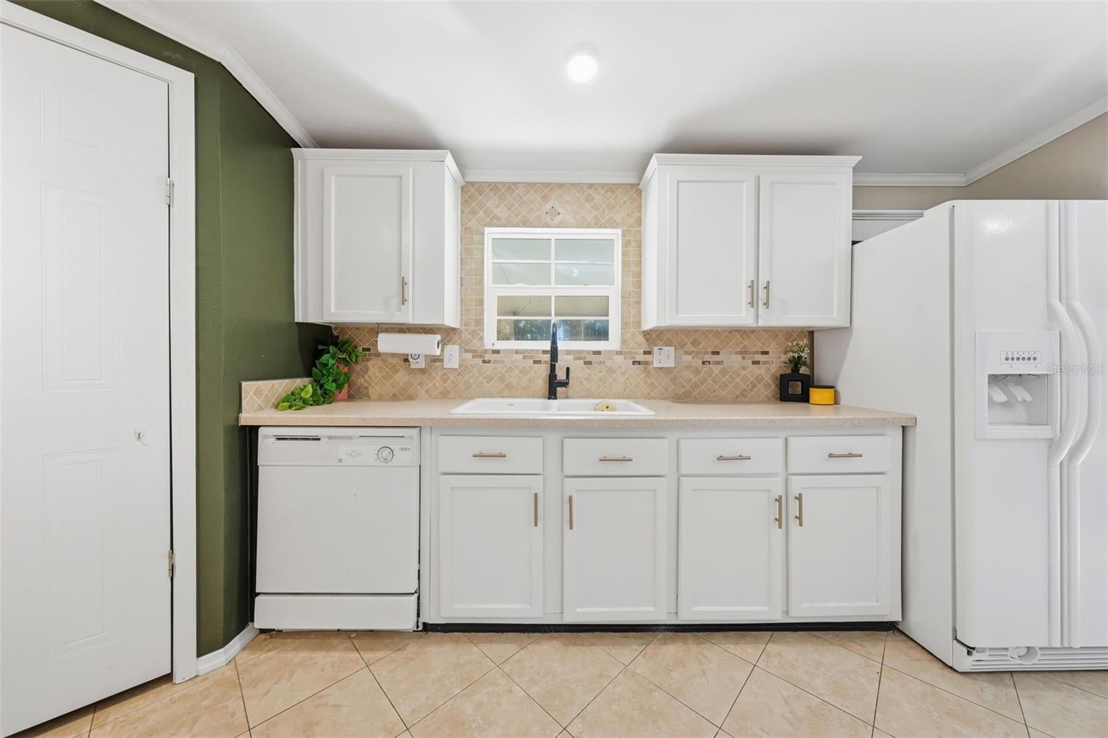 40928 BRIDLE PATH LANE