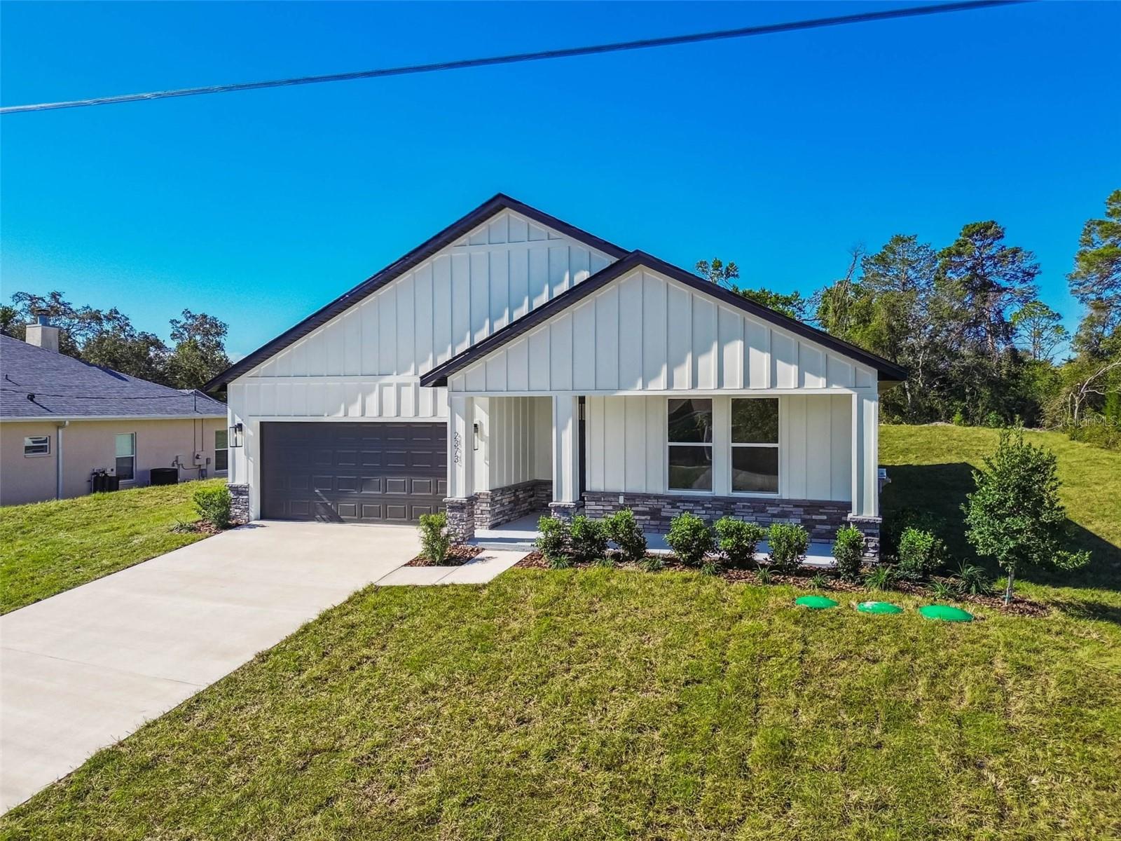 SPRING HILL - Residential