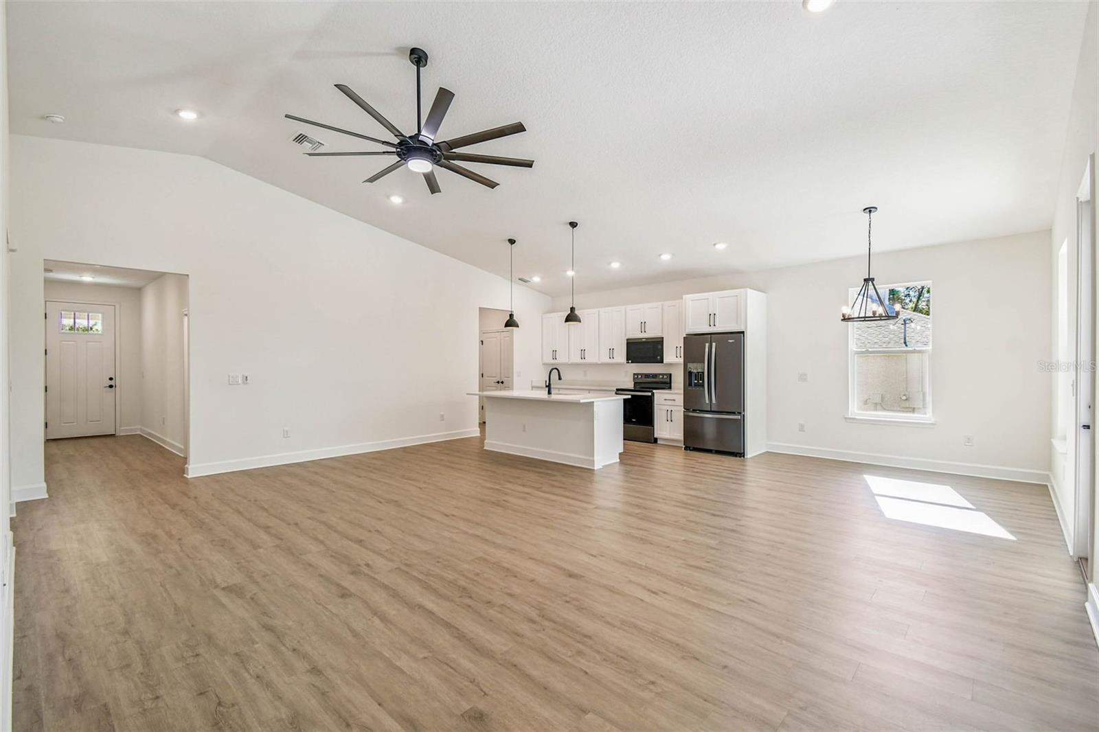 SPRING HILL - Residential