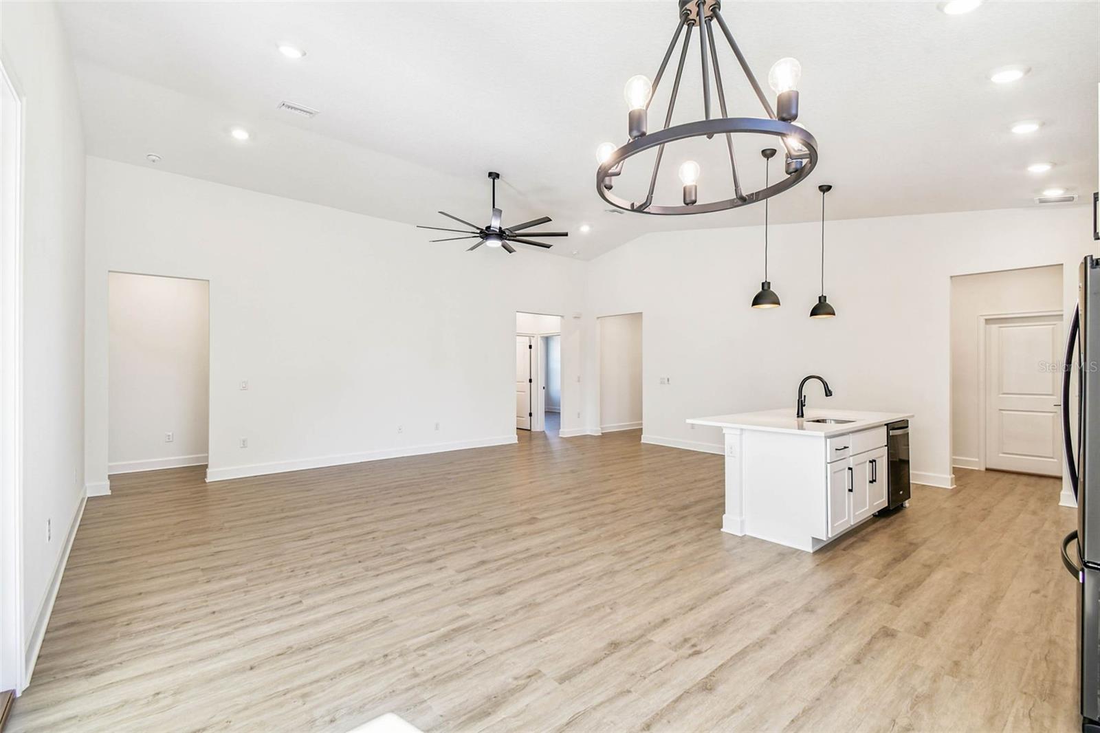 SPRING HILL - Residential