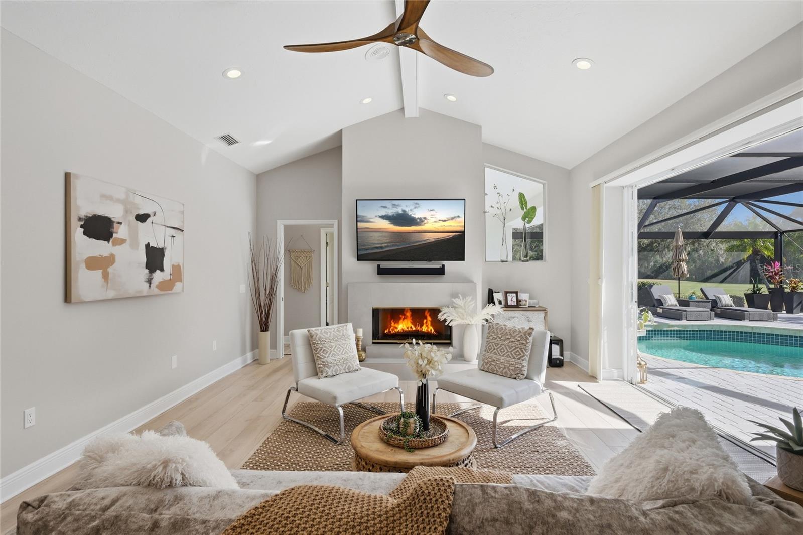 LINKS AT PALM-AIRE - Residential