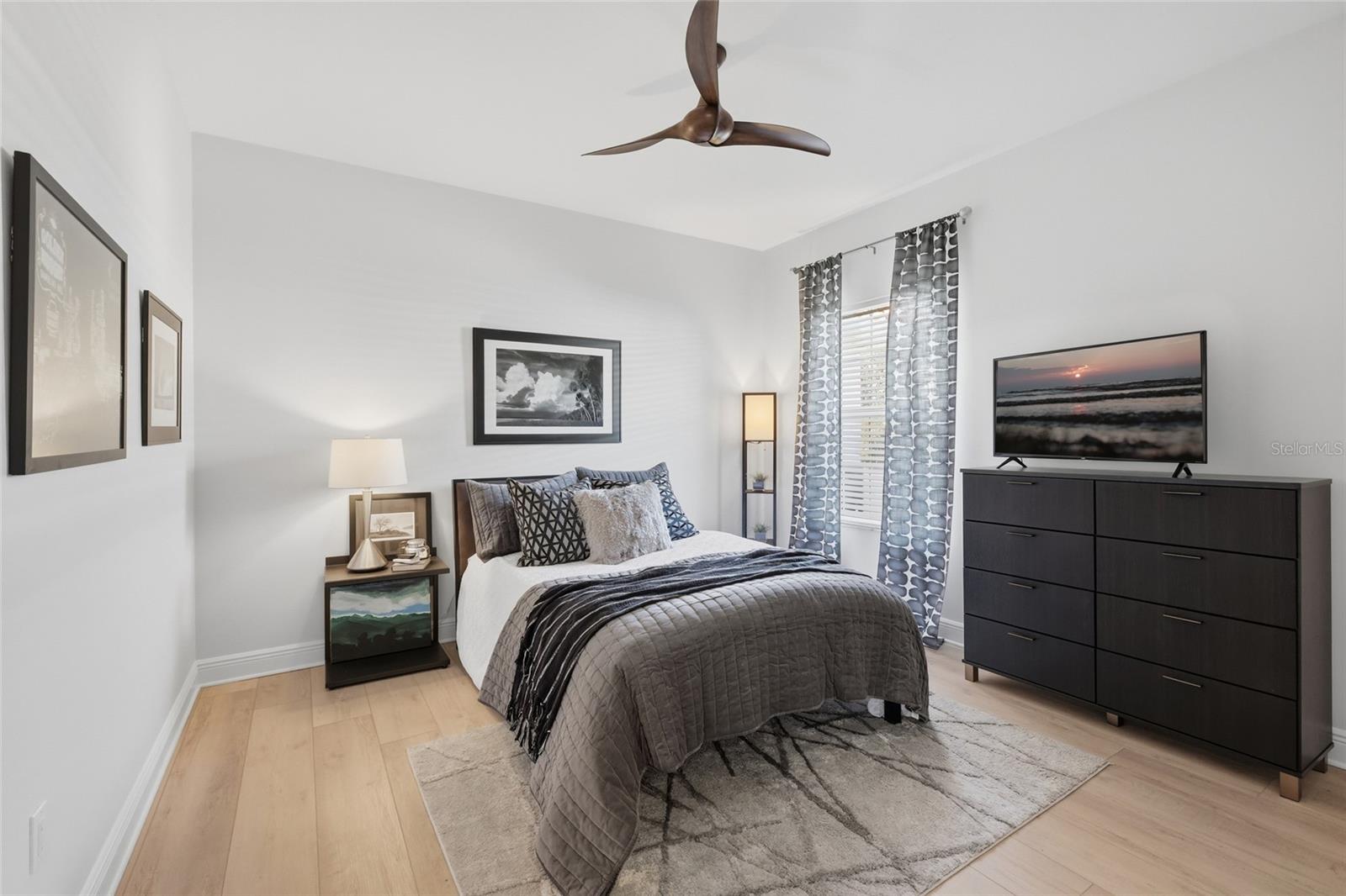 LINKS AT PALM-AIRE - Residential