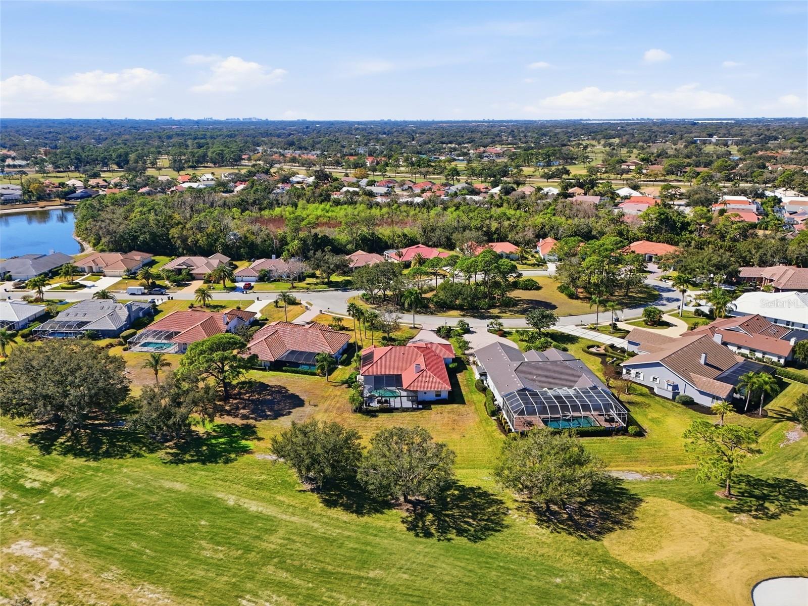 LINKS AT PALM-AIRE - Residential