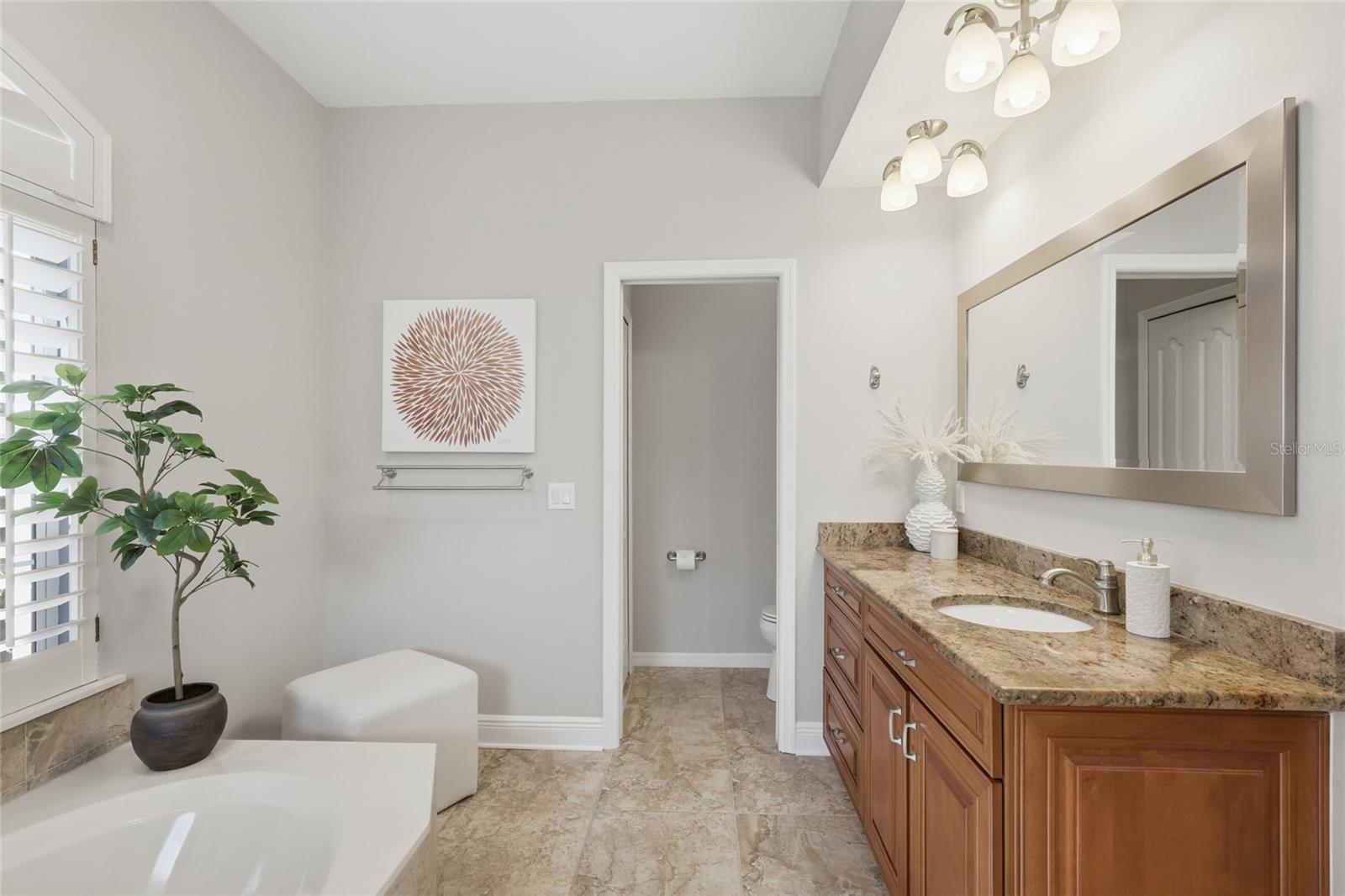 LINKS AT PALM-AIRE - Residential