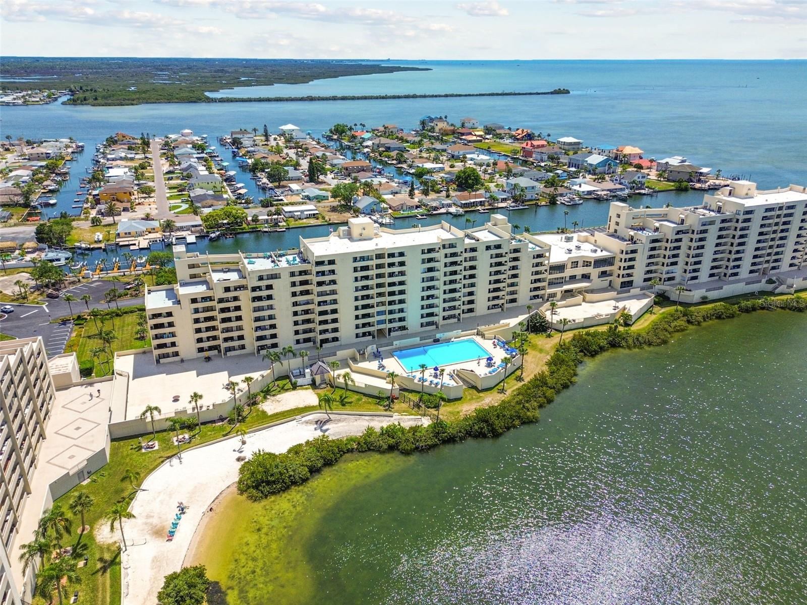 GULF ISLAND BEACH TENNIS - Residential