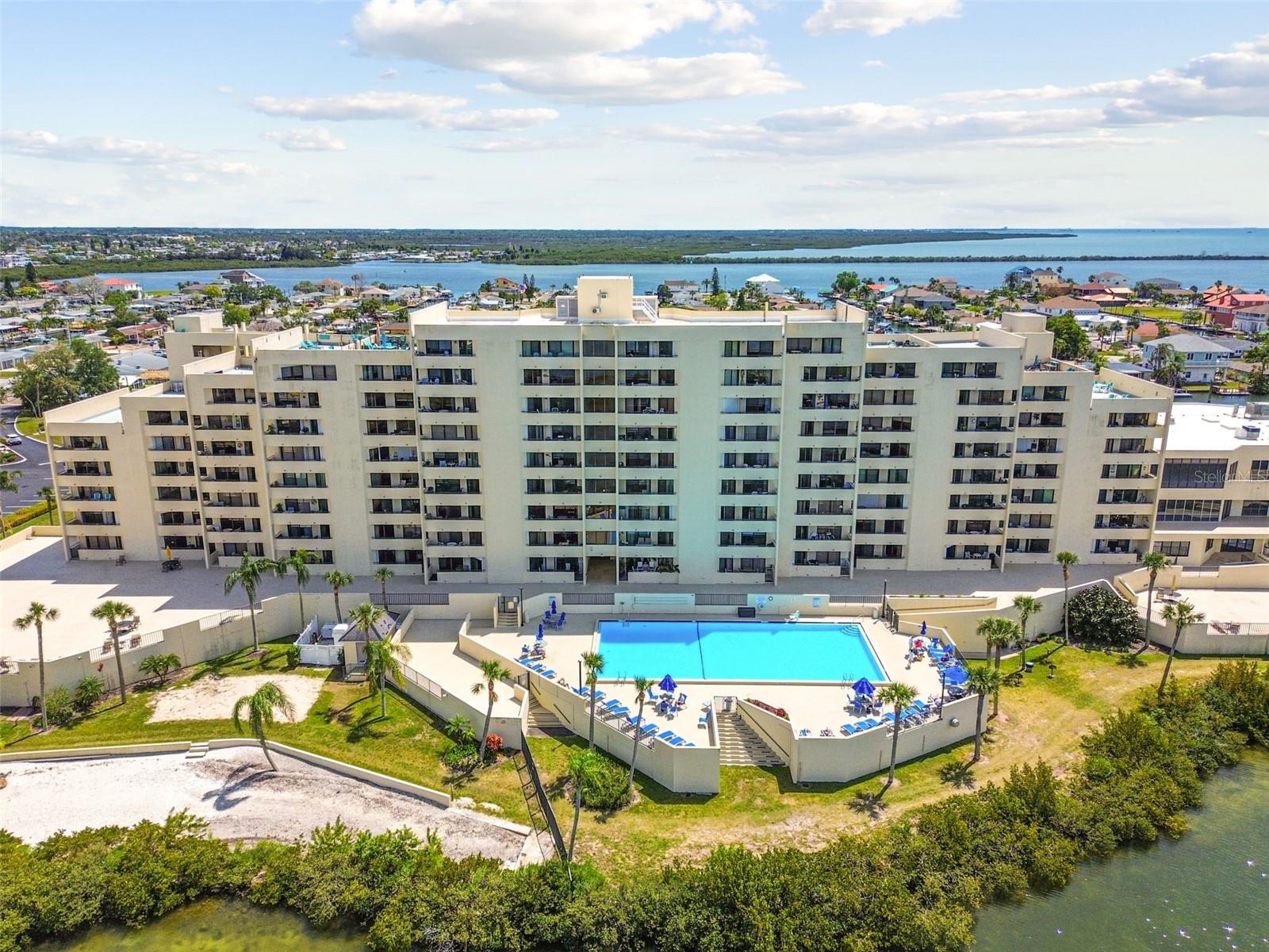 GULF ISLAND BEACH TENNIS - Residential