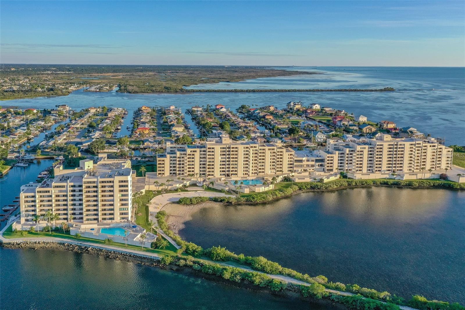 GULF ISLAND BEACH TENNIS - Residential