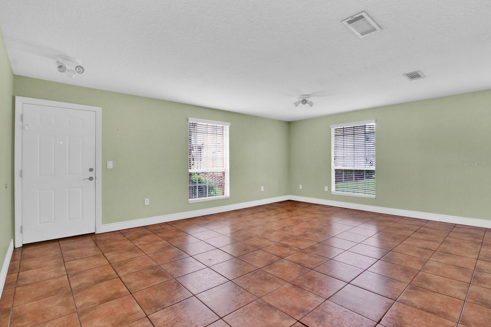 416 BANYON TREE CIRCLE 108