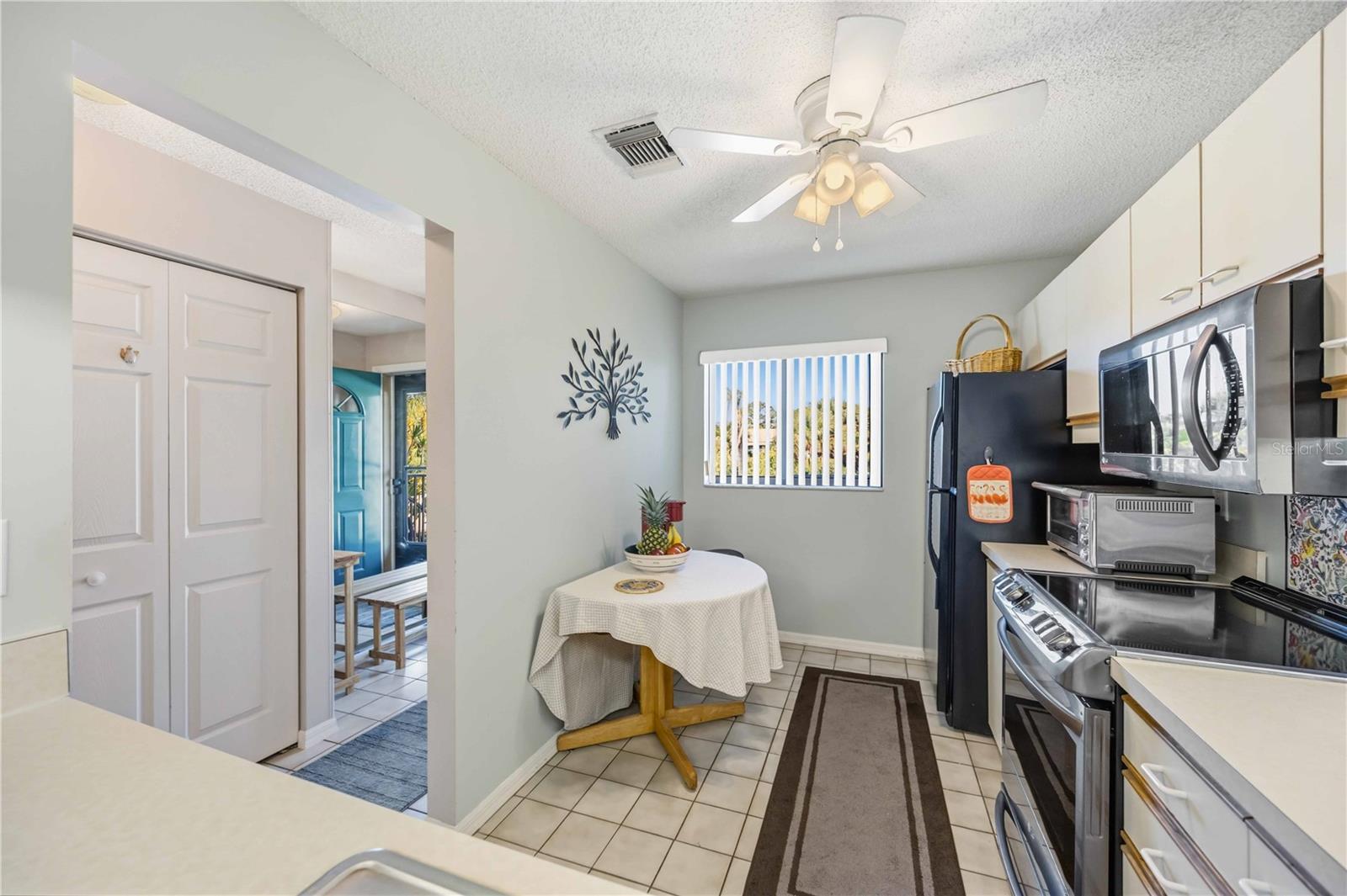 ASHTON LAKES 08 - Residential