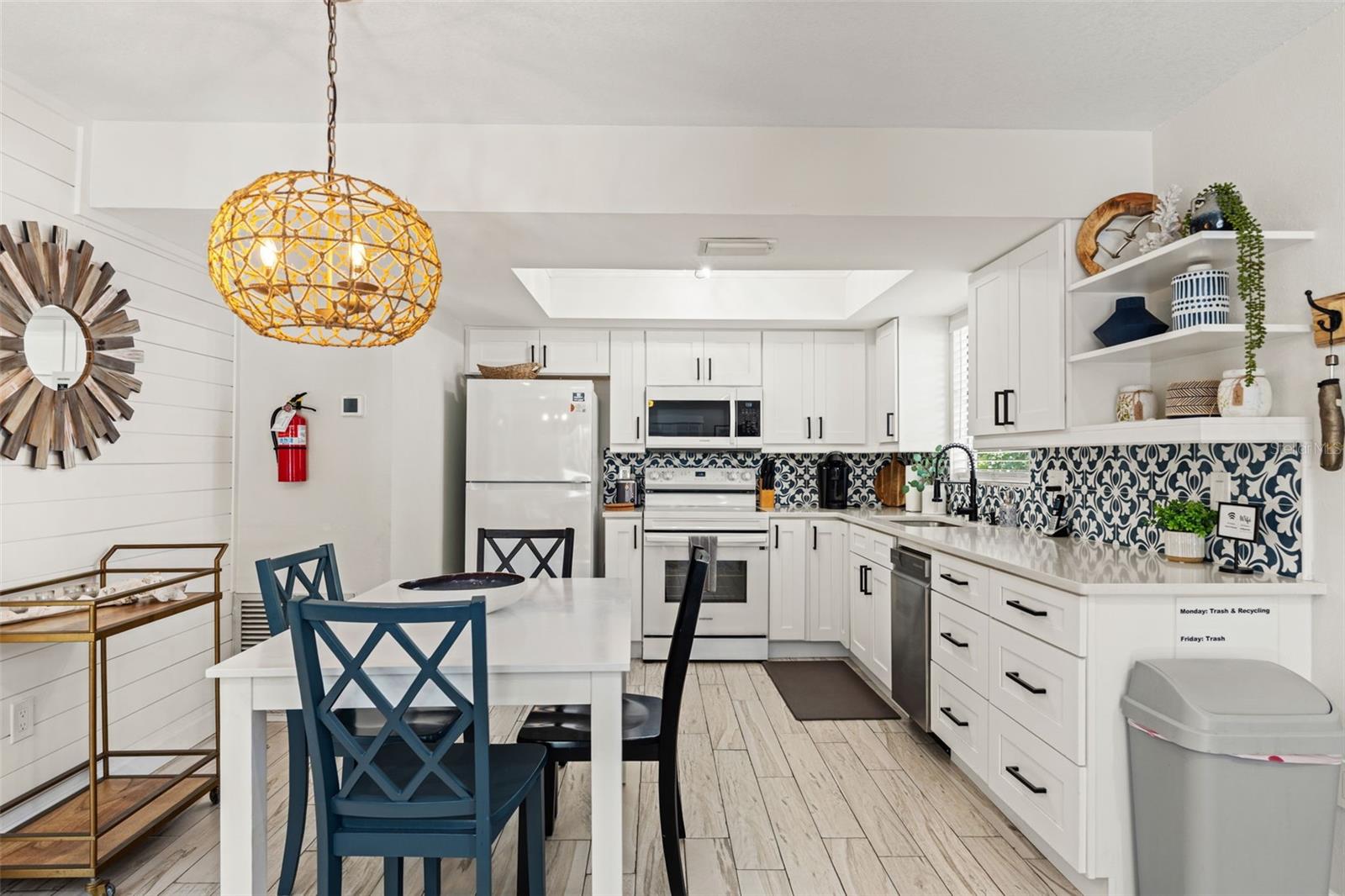 EDGEMERE - Residential