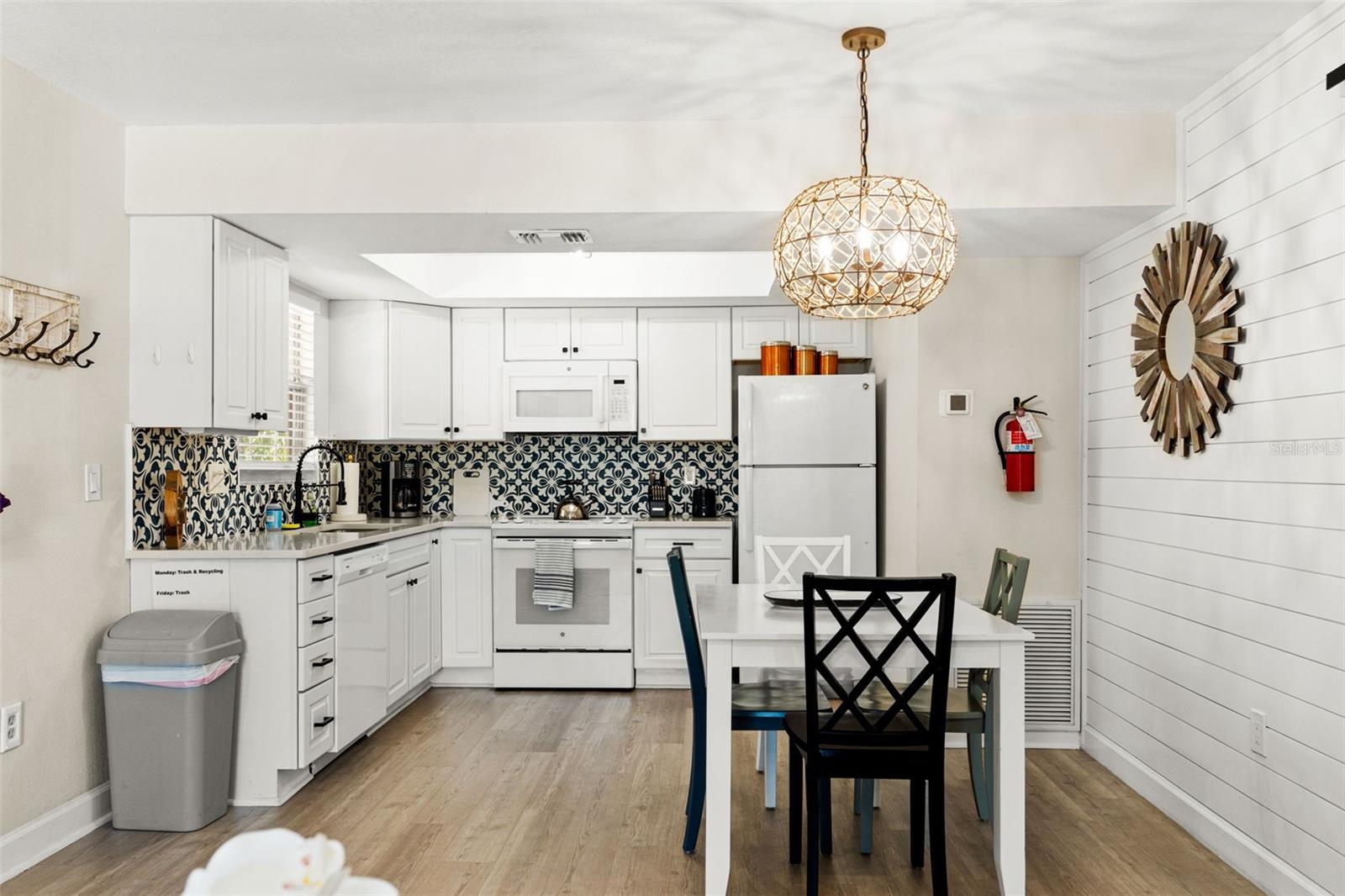 EDGEMERE - Residential