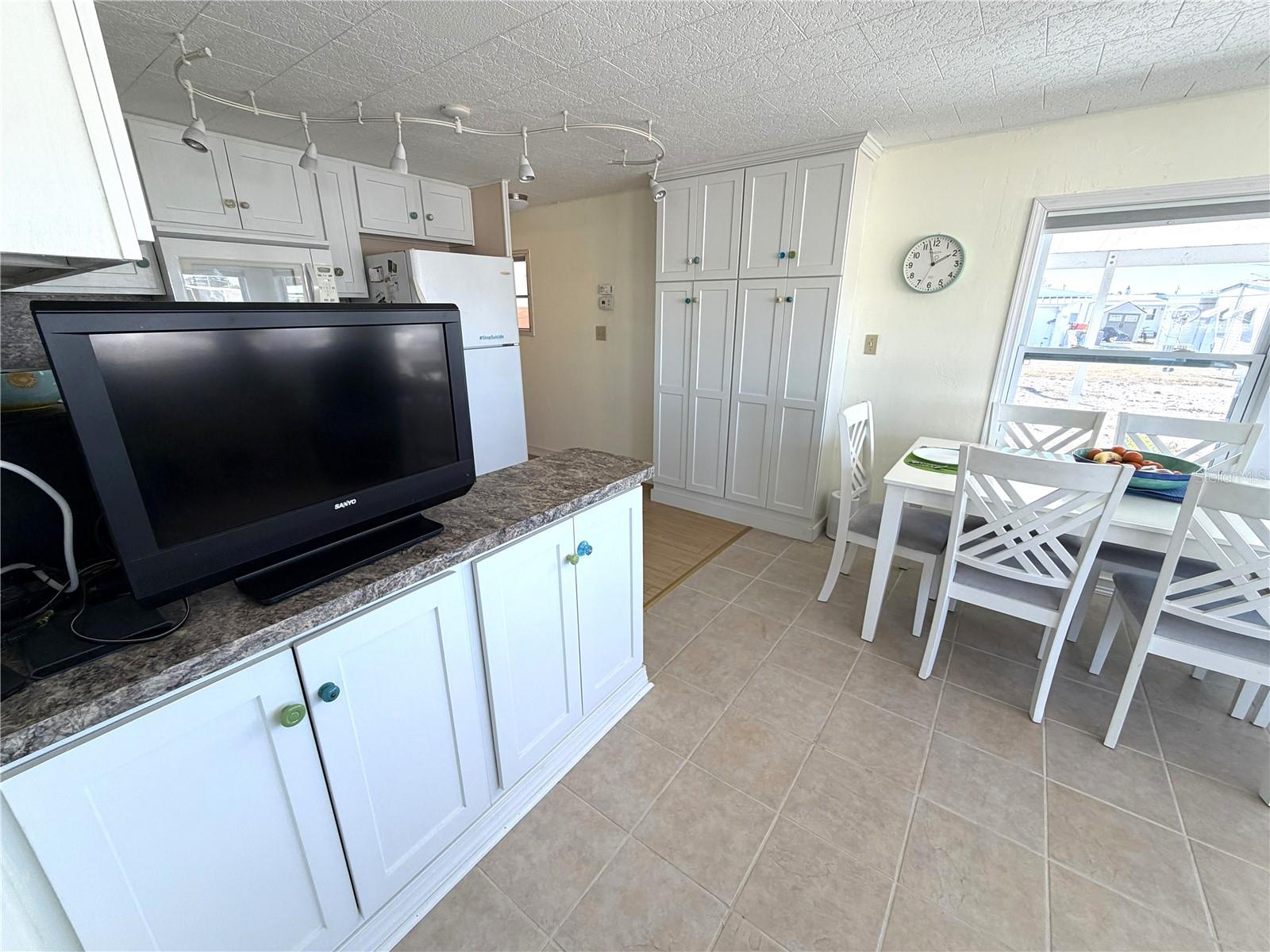 TRI-PAR ESTATES - Residential