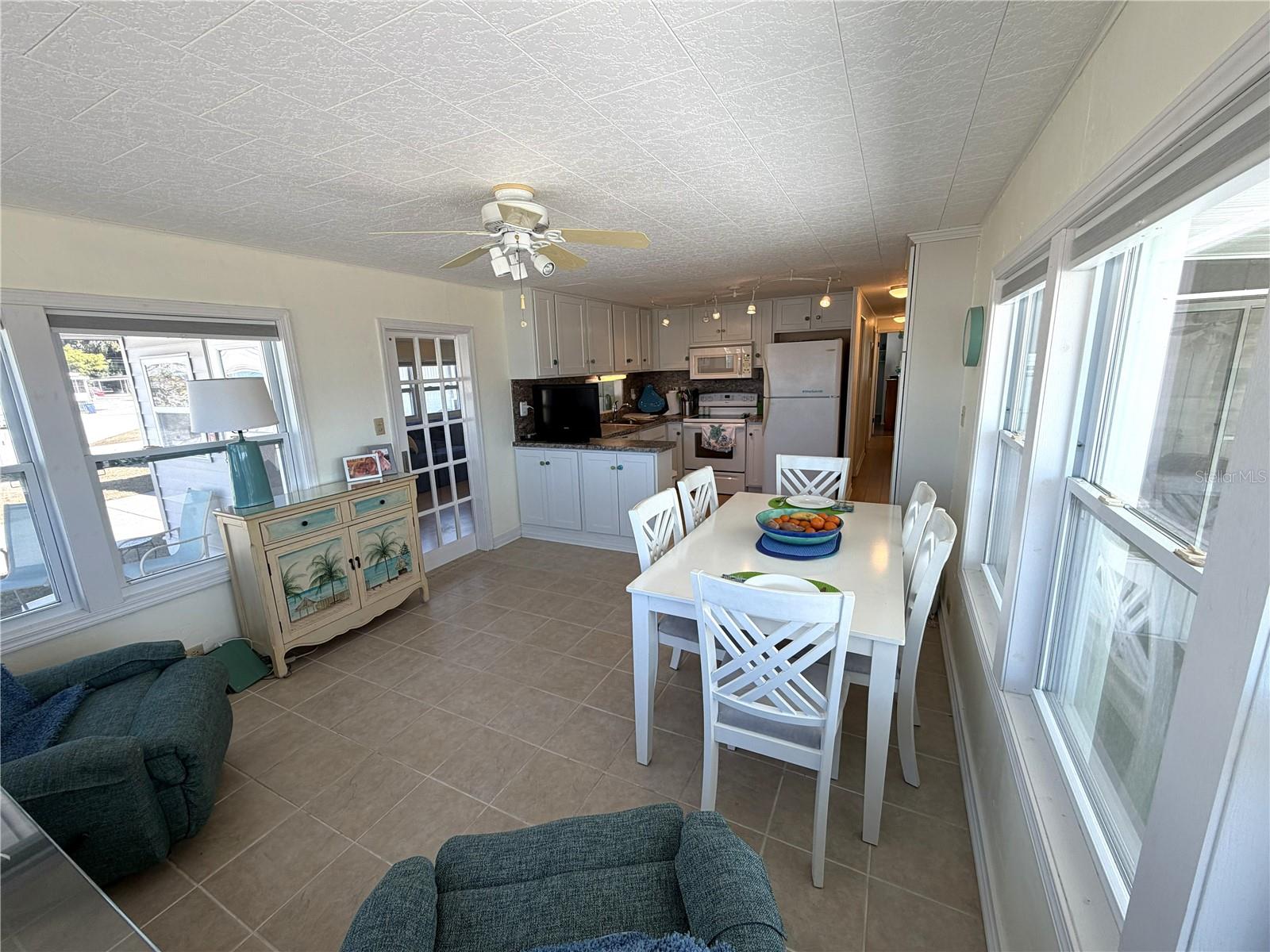 TRI-PAR ESTATES - Residential