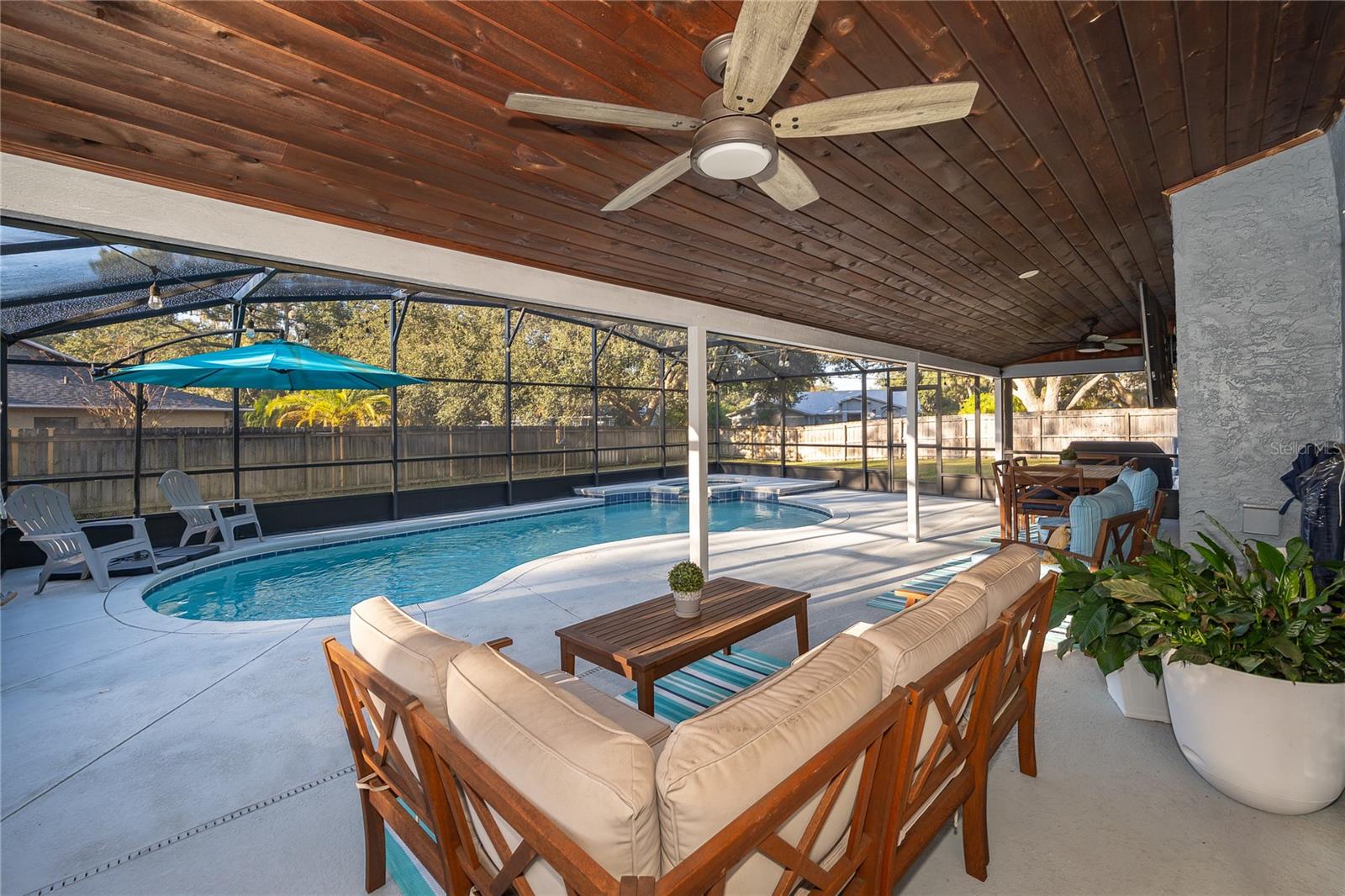 REGAL OAK SHORES UNIT 8 - Residential