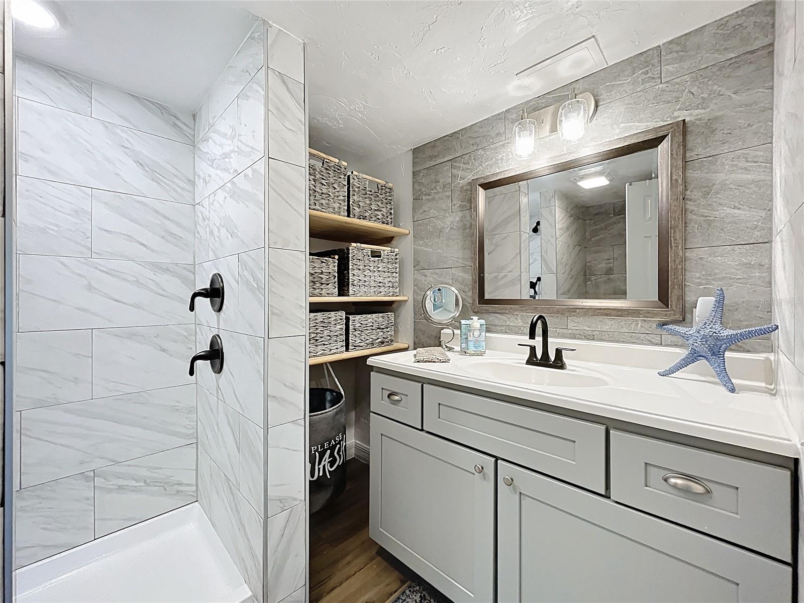 THREE LAKES MHP - Residential