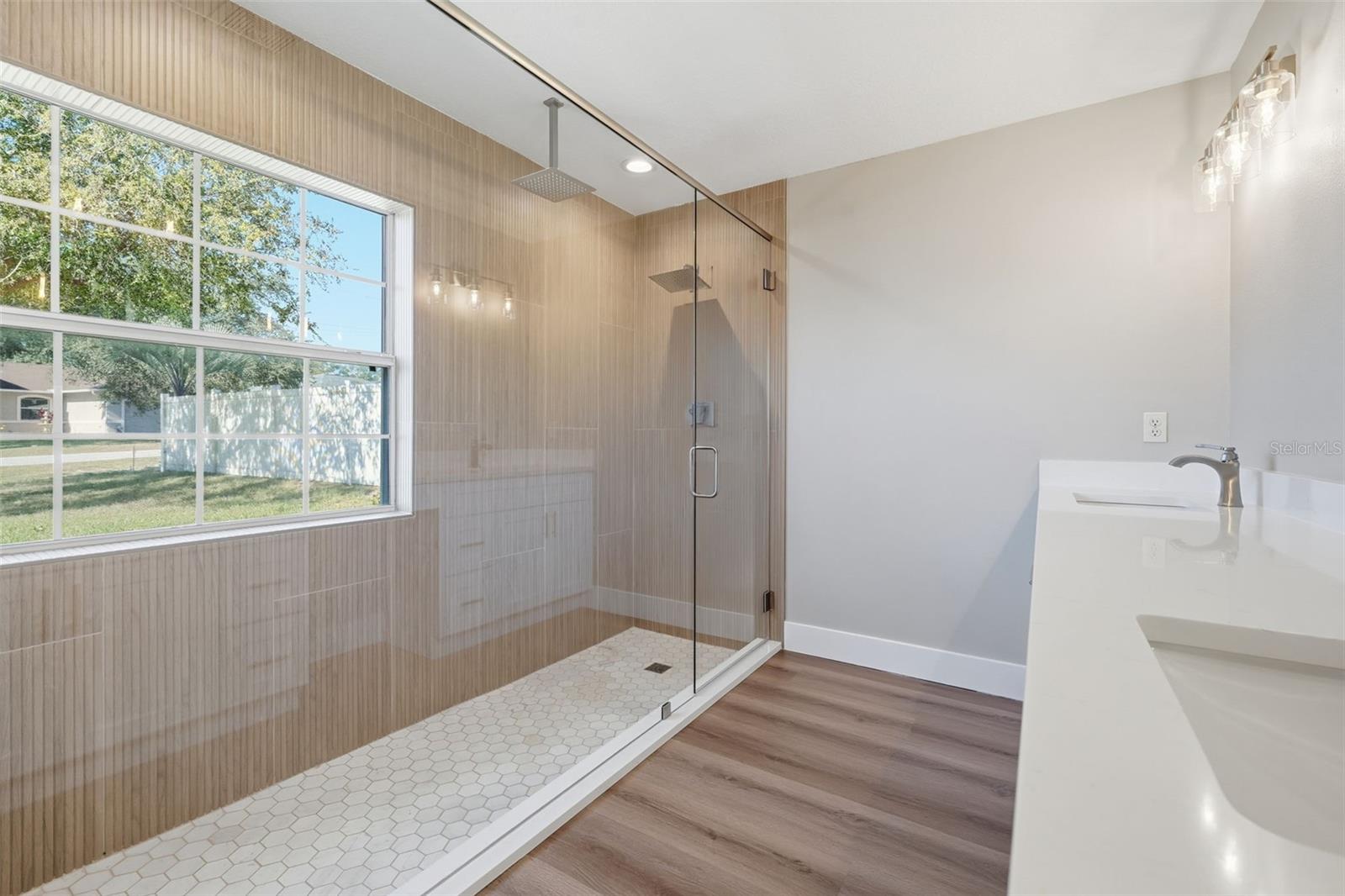 KINGSLAND COUNTRY ESTATE - Residential