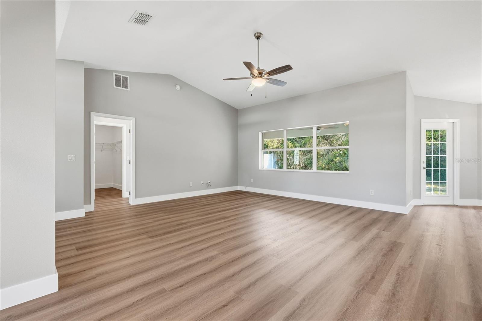 KINGSLAND COUNTRY ESTATE - Residential