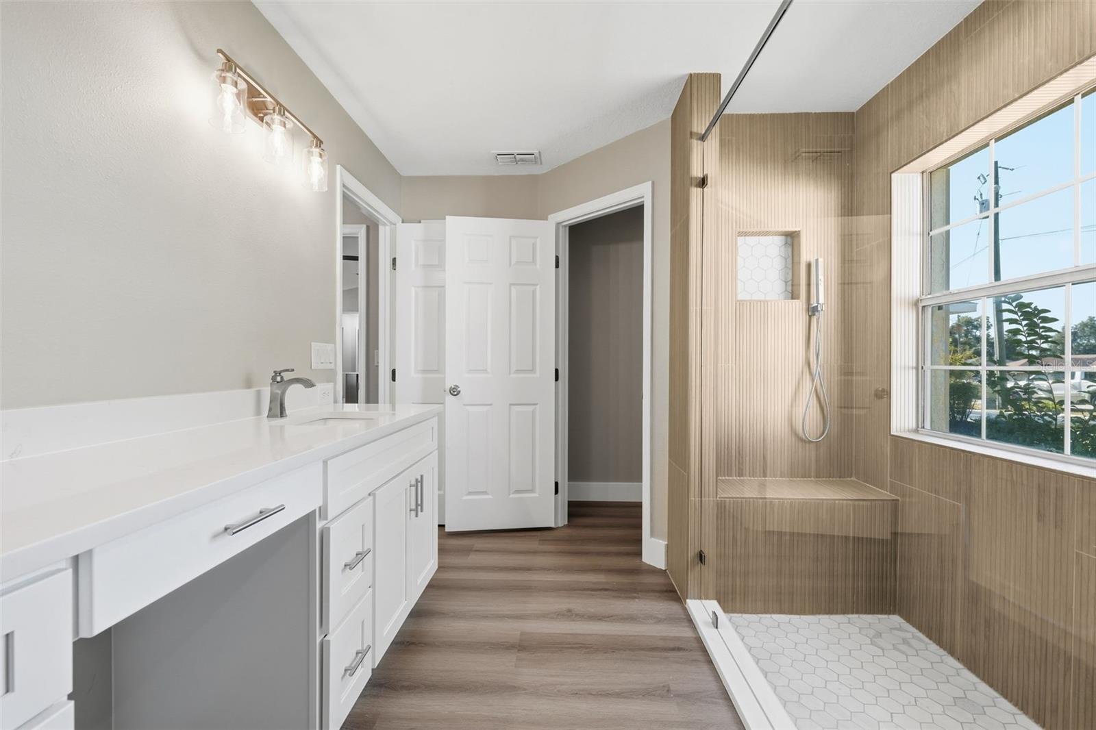 KINGSLAND COUNTRY ESTATE - Residential